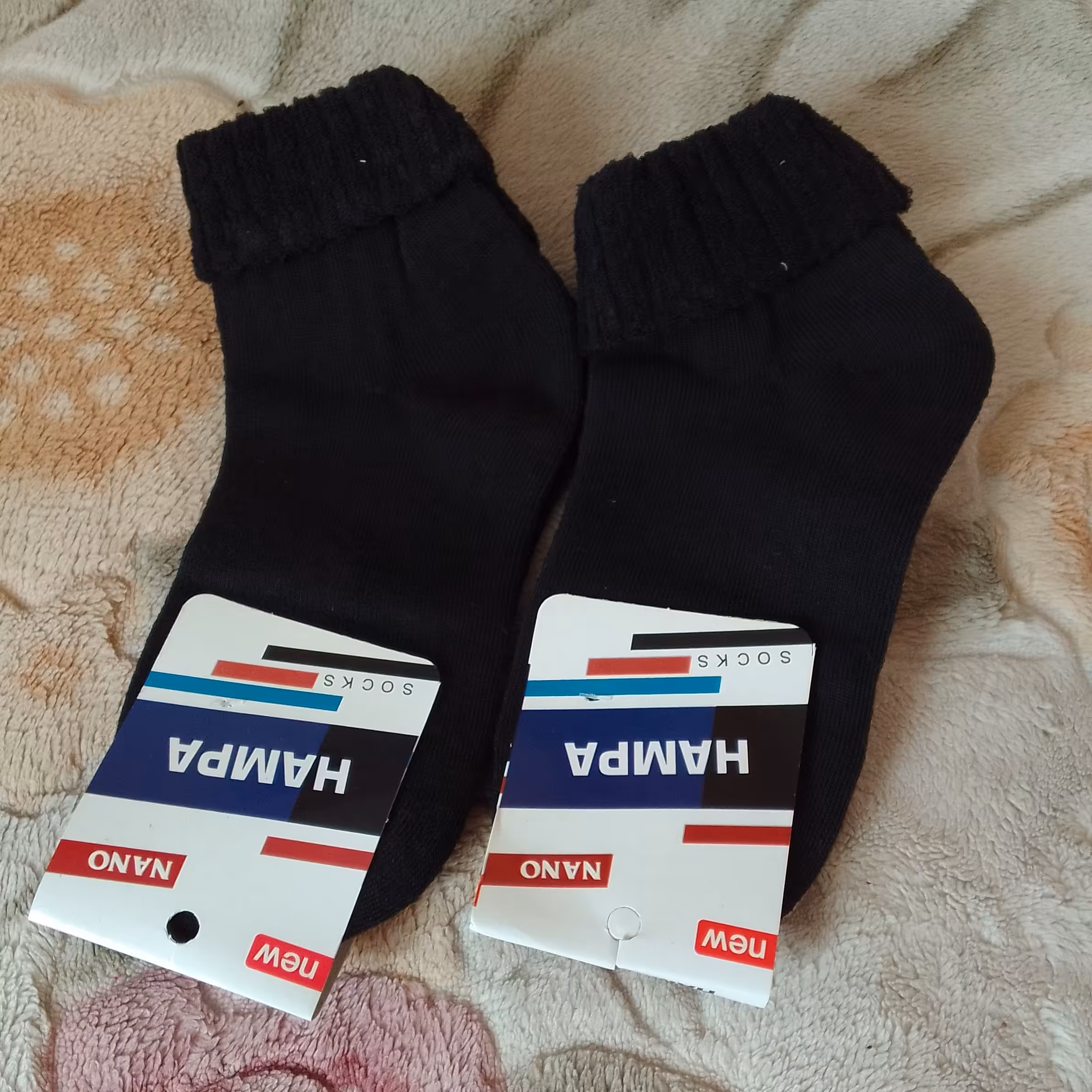 پک سه تایی جوراب زمستانی توکرکی اسپورت زنانه مردانه جنس کیفیت عالی ضخیم فری سایزه به هر سایزی میخوره راحت ارسال رایگان 