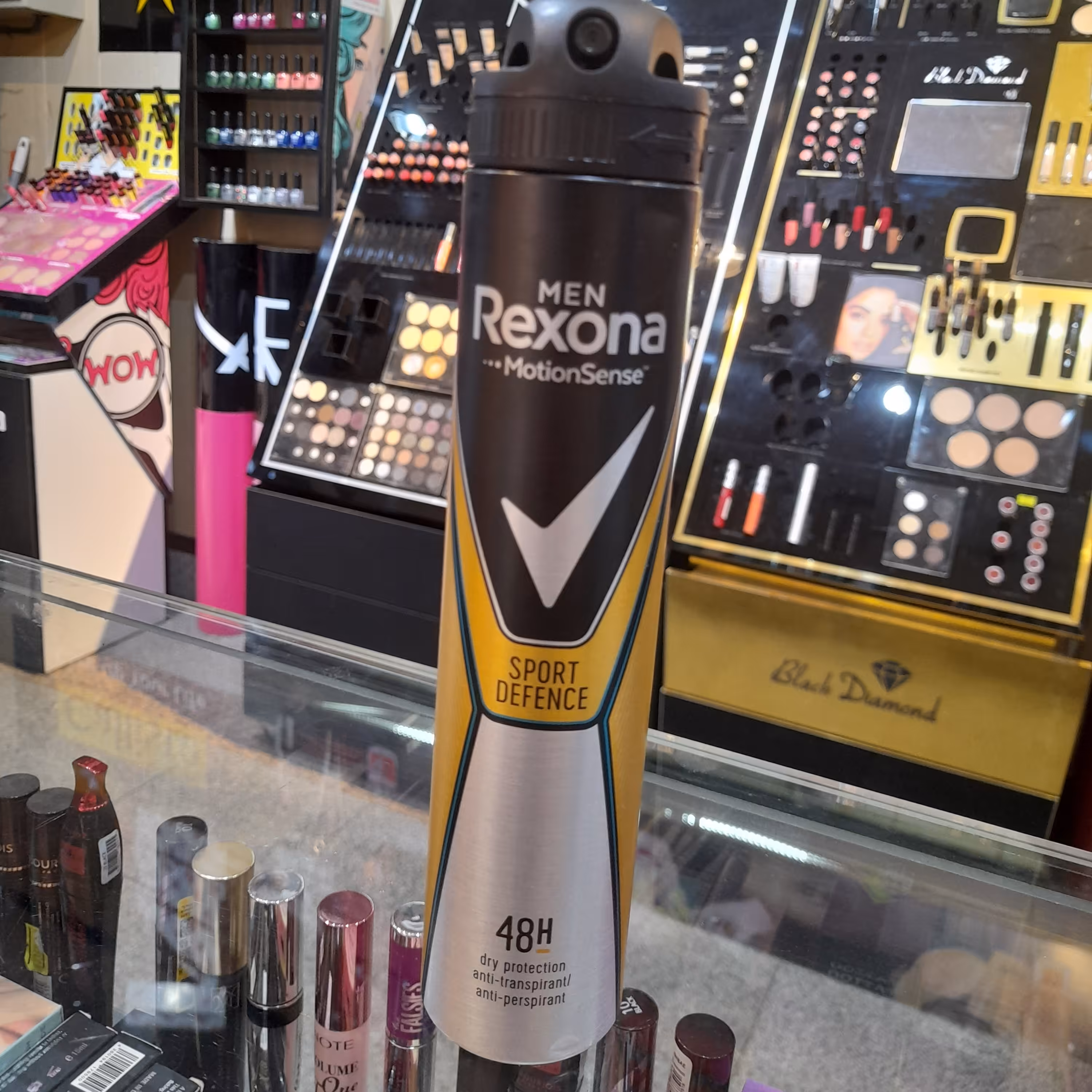 اسپری مردانه رکسونا Sport Defence حجم 200 میلی لیتر