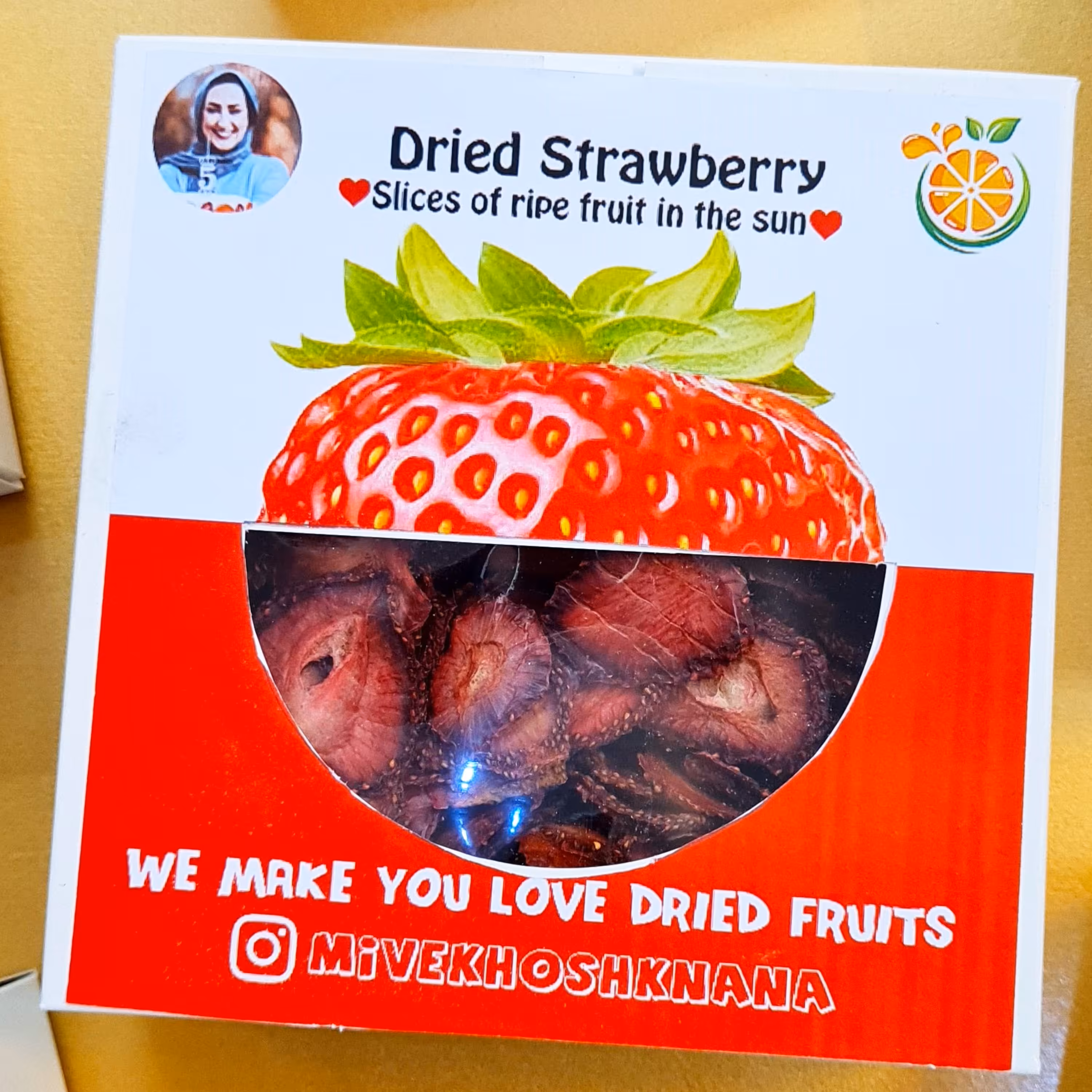 میوه خشک توت فرنگی250گرمی نانا