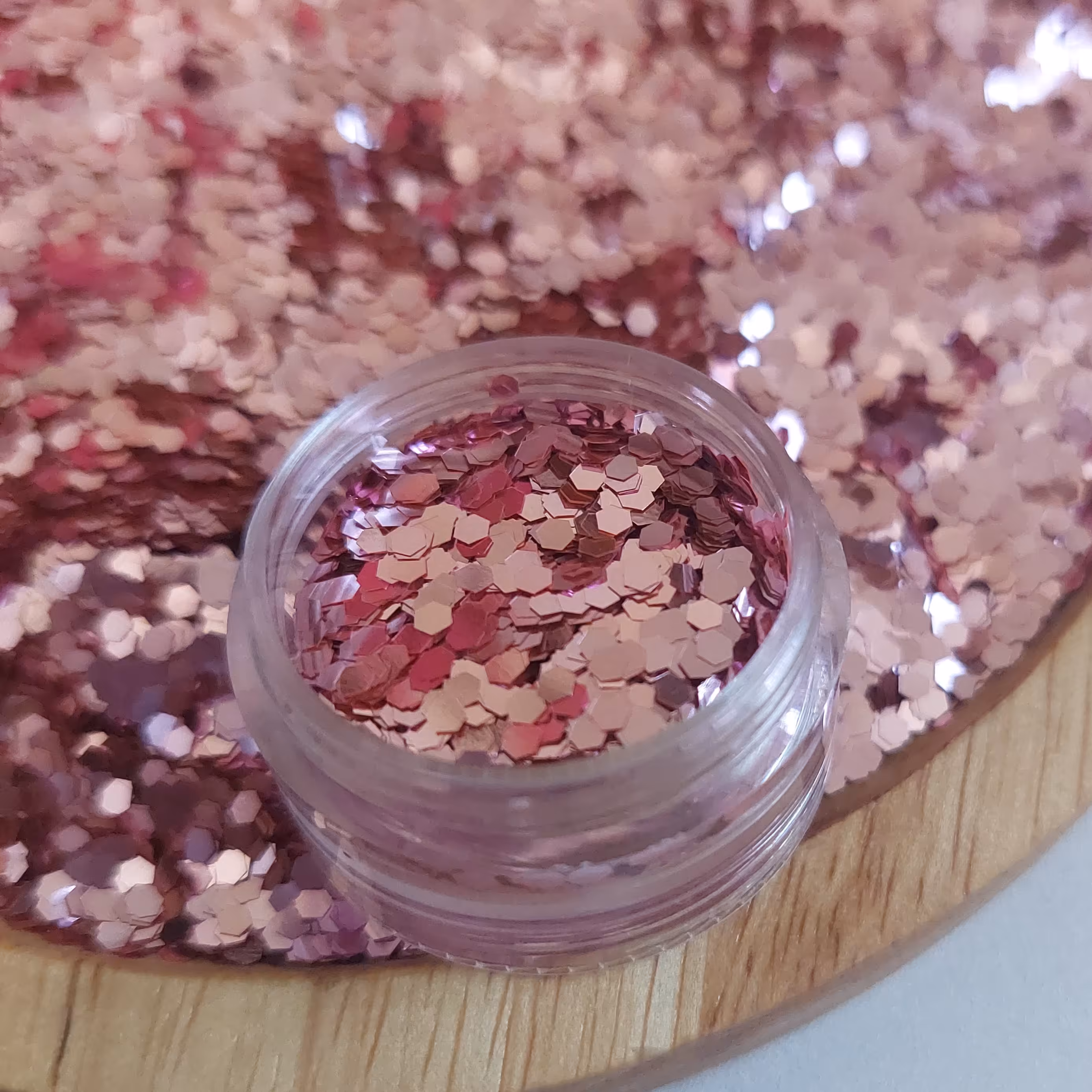 اکلیل درشت صورتی