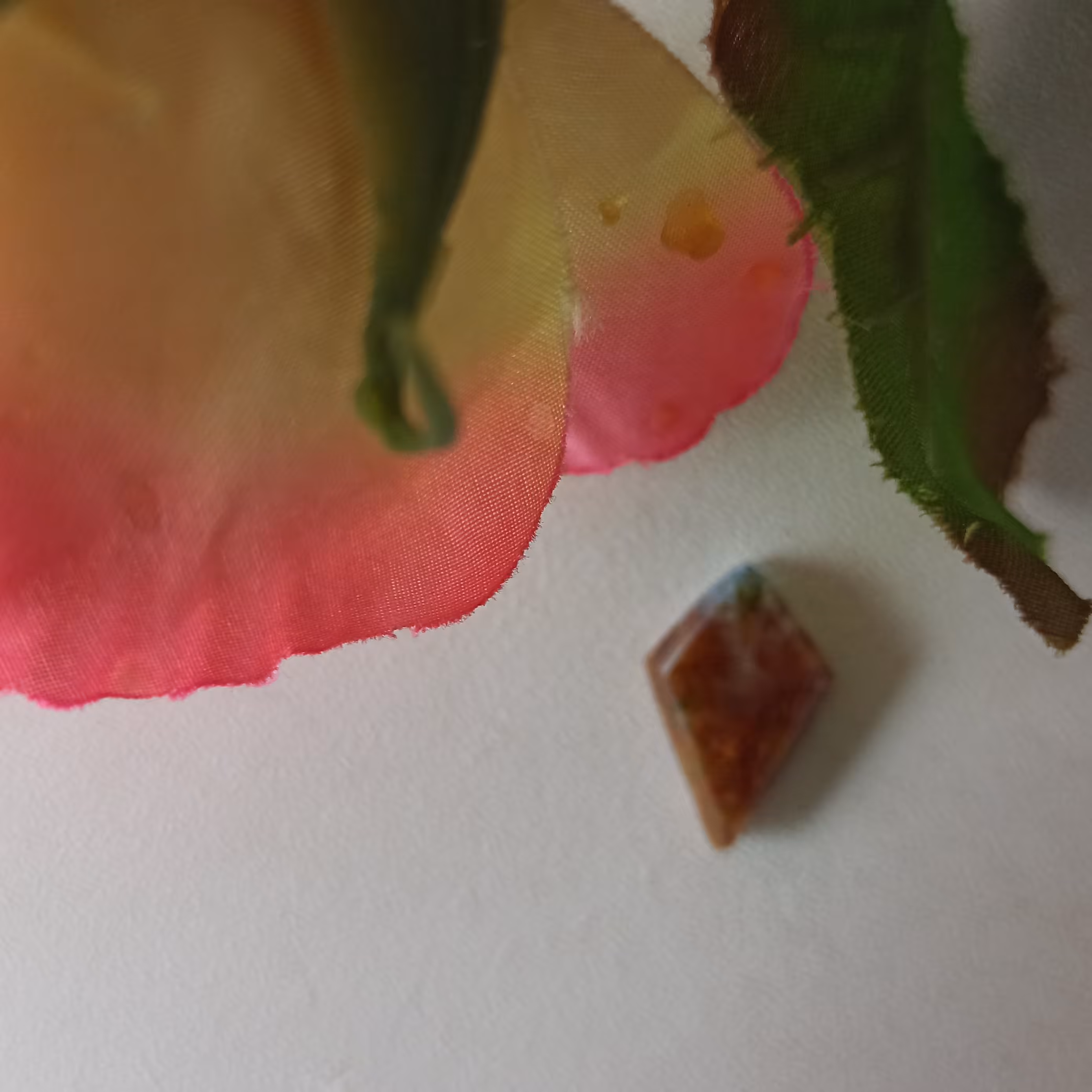 نگین عقیق شجر پاییزی فردوس