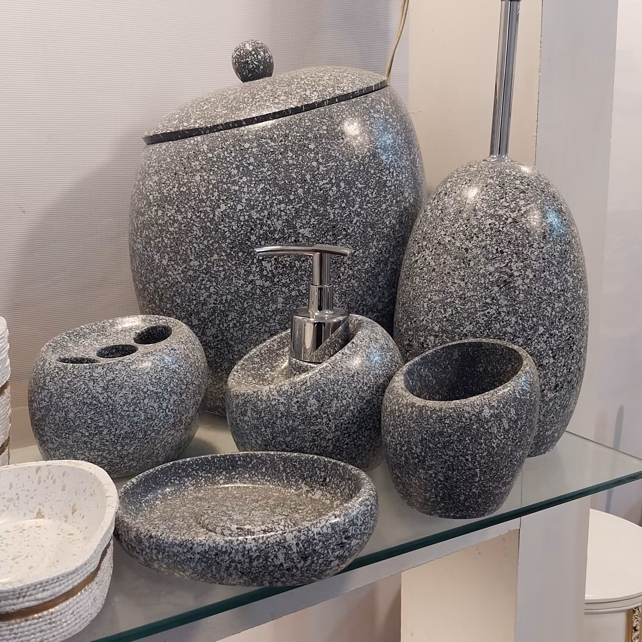 ست سرویس بهداشتی ساتا برند آذین ست/ رنگ طوسی طرح سنگ