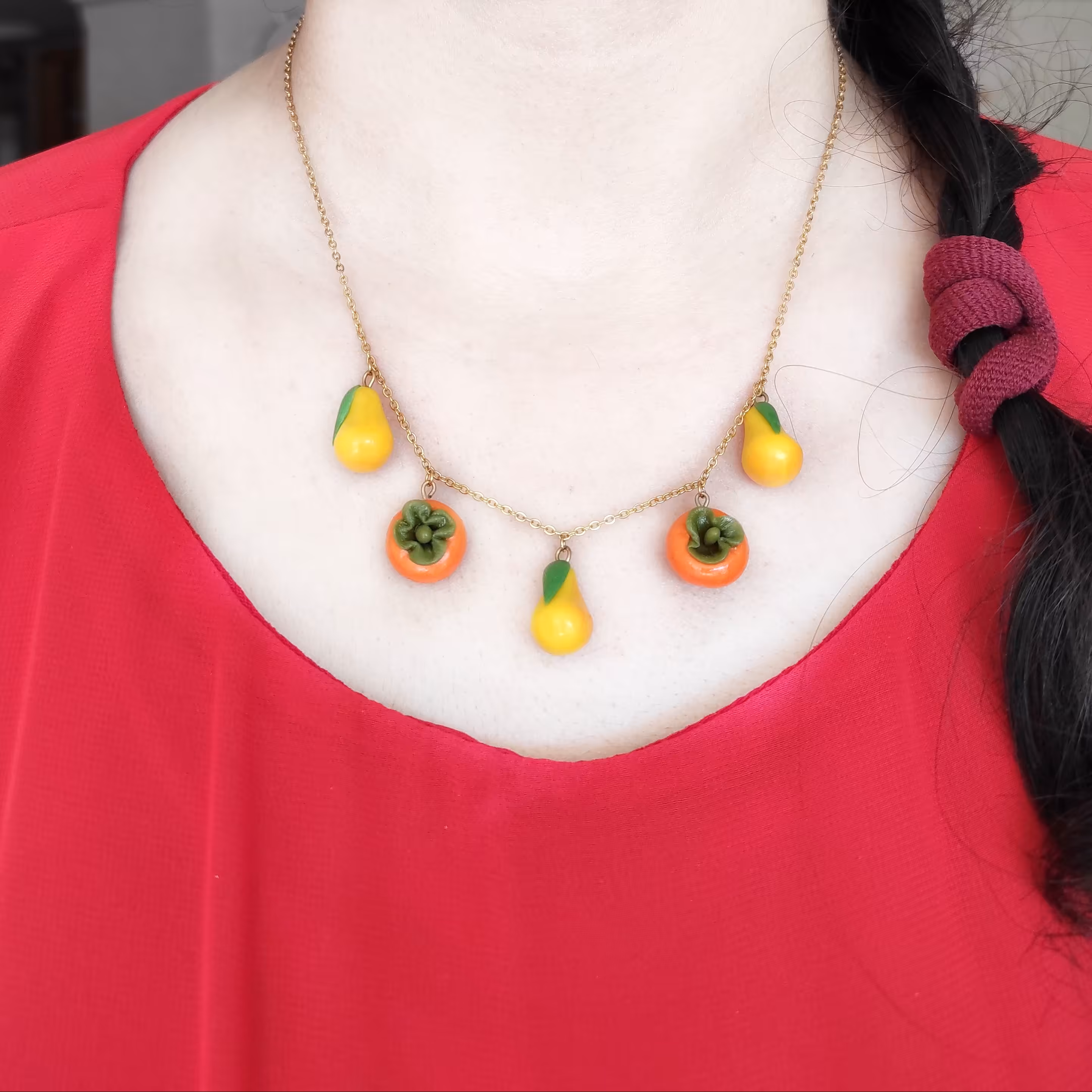 گردنبد خرمالو و گلابی با زنجیر استیل طلایی