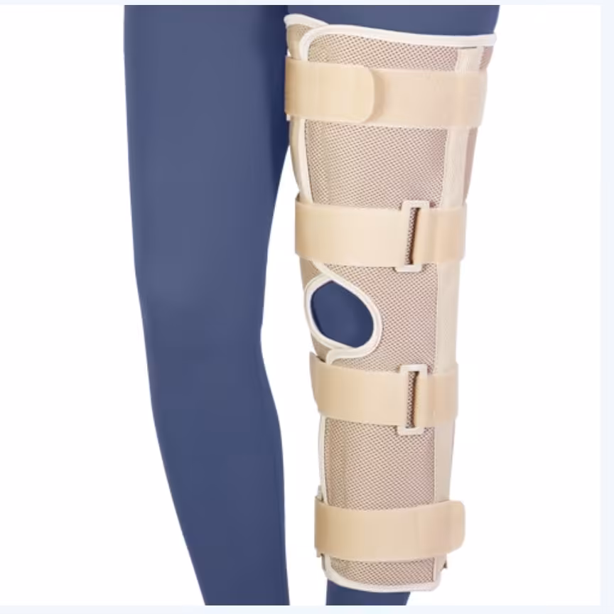 ثابت کننده زانو با پارچه سه بعدی و بارهای پلی کربنات مدل طب و صنعت کد 43100 در سایزهای مختلف 