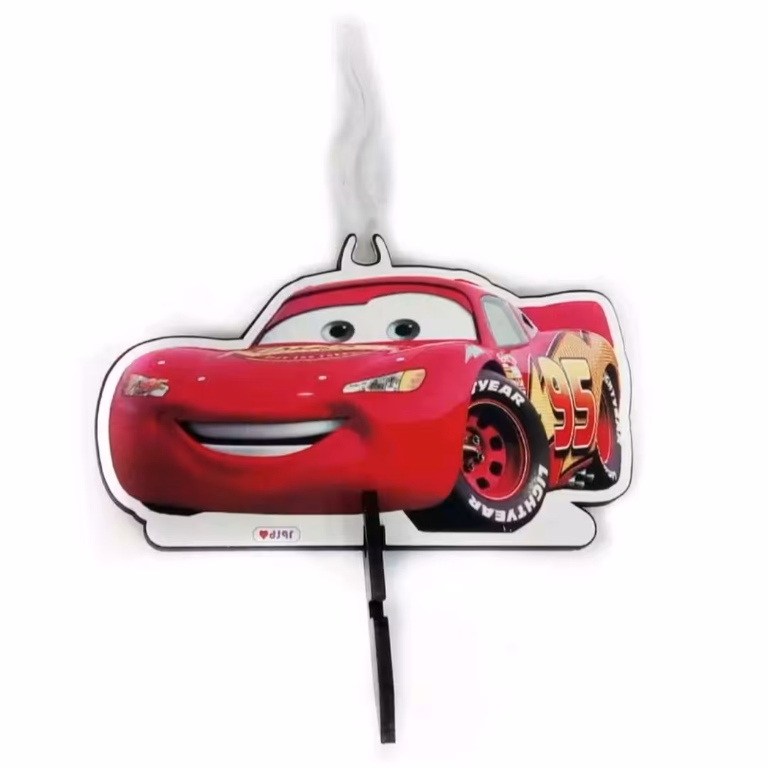 شمع تولدی واستندی مک کویین. ماشین