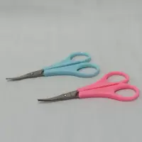 قیچی ابرو مدل نوک کج