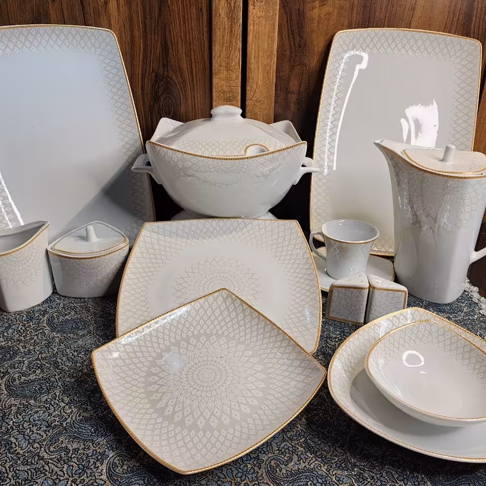 سرویس چینی پردیس طرح سپیده اقتصادی 52 پارچه 