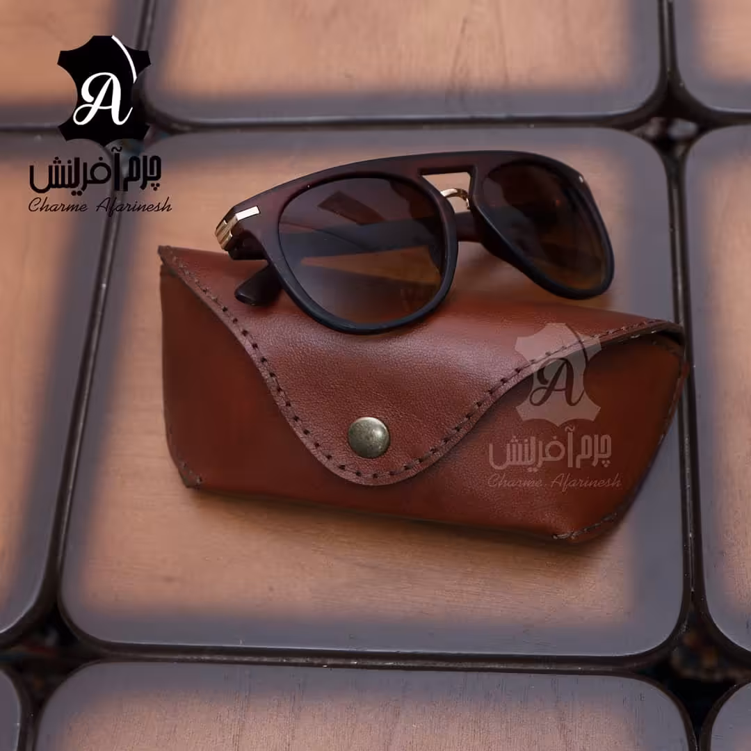 کیف عینک چرم طبیعی کاملا دست دوز