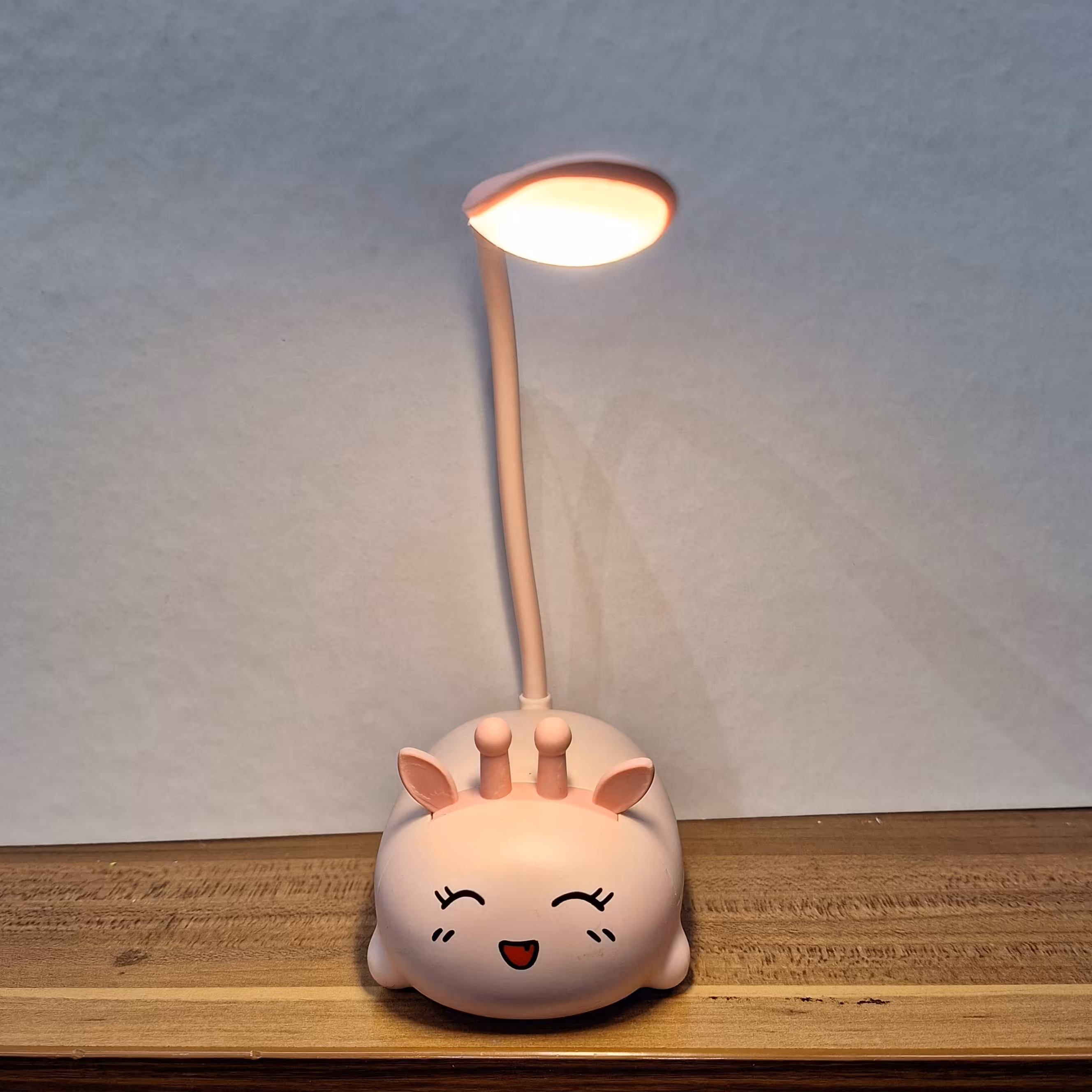 چراغ مطالعه طرح گوزن