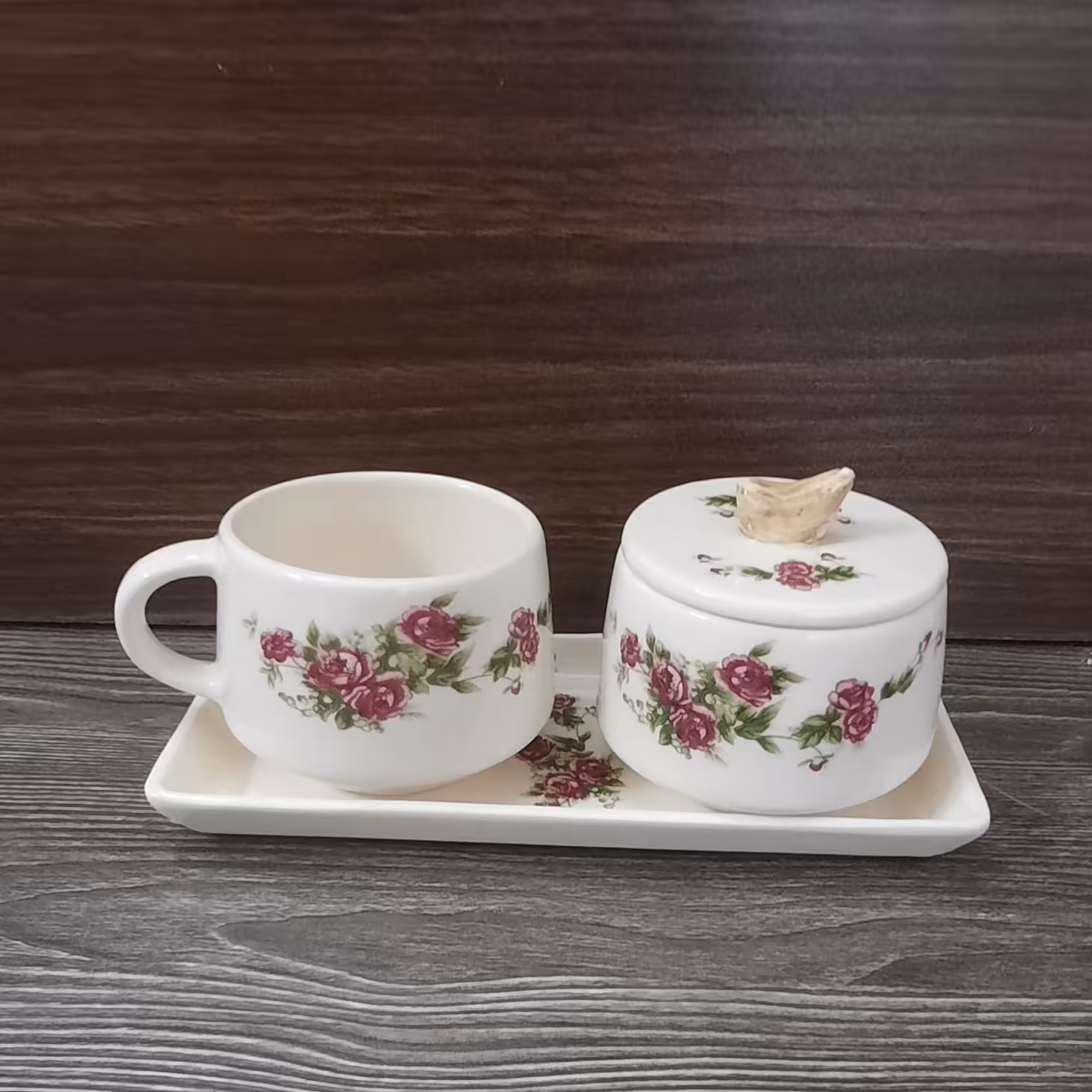 ست چای خوری یک نفره،فنجان وزیرفنجانی وقندان سرامیکی طرح گل رز