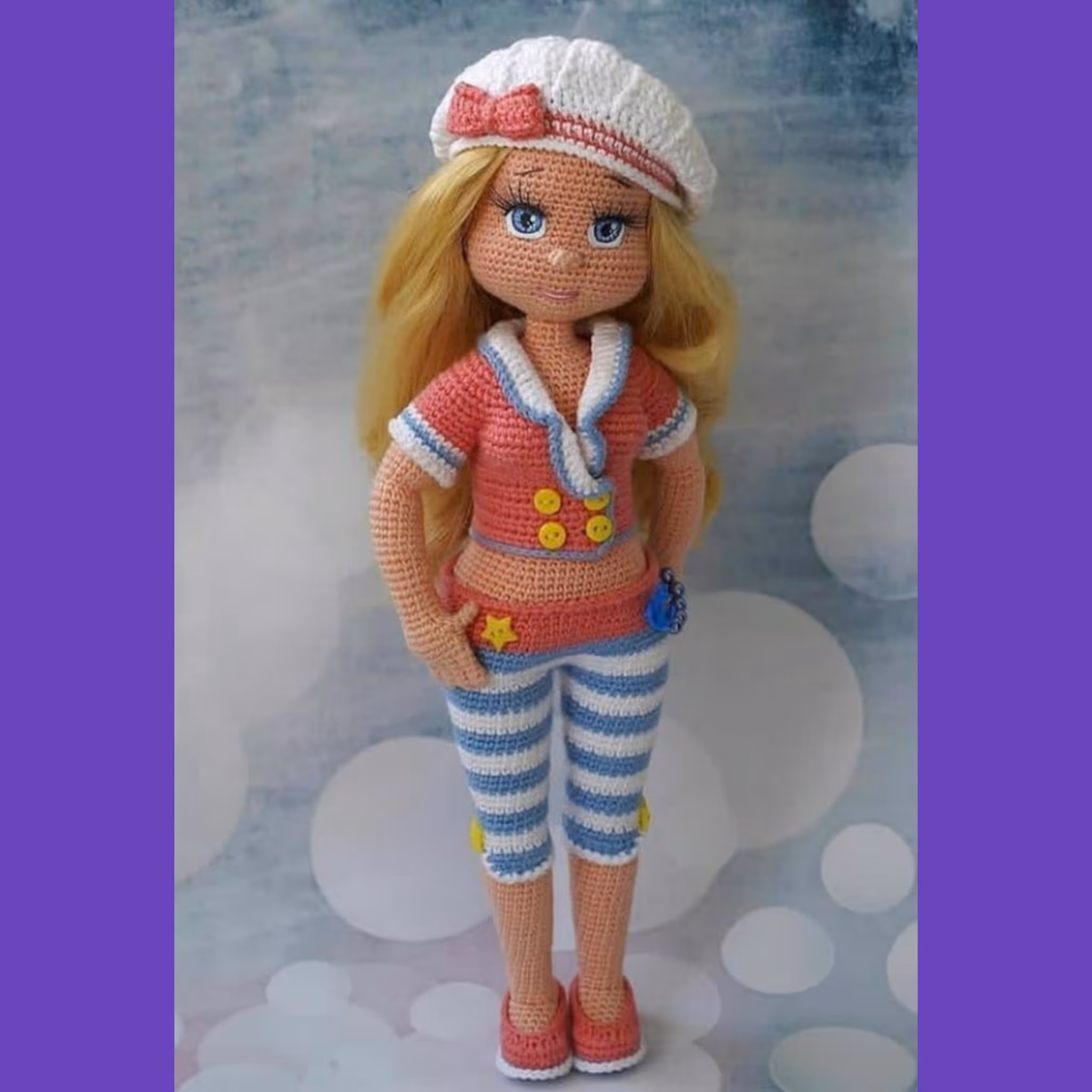 عروسک بافتنی دلبر بافته شده با کاموا ایرانی قد حدودا 35 تا 38 سانت