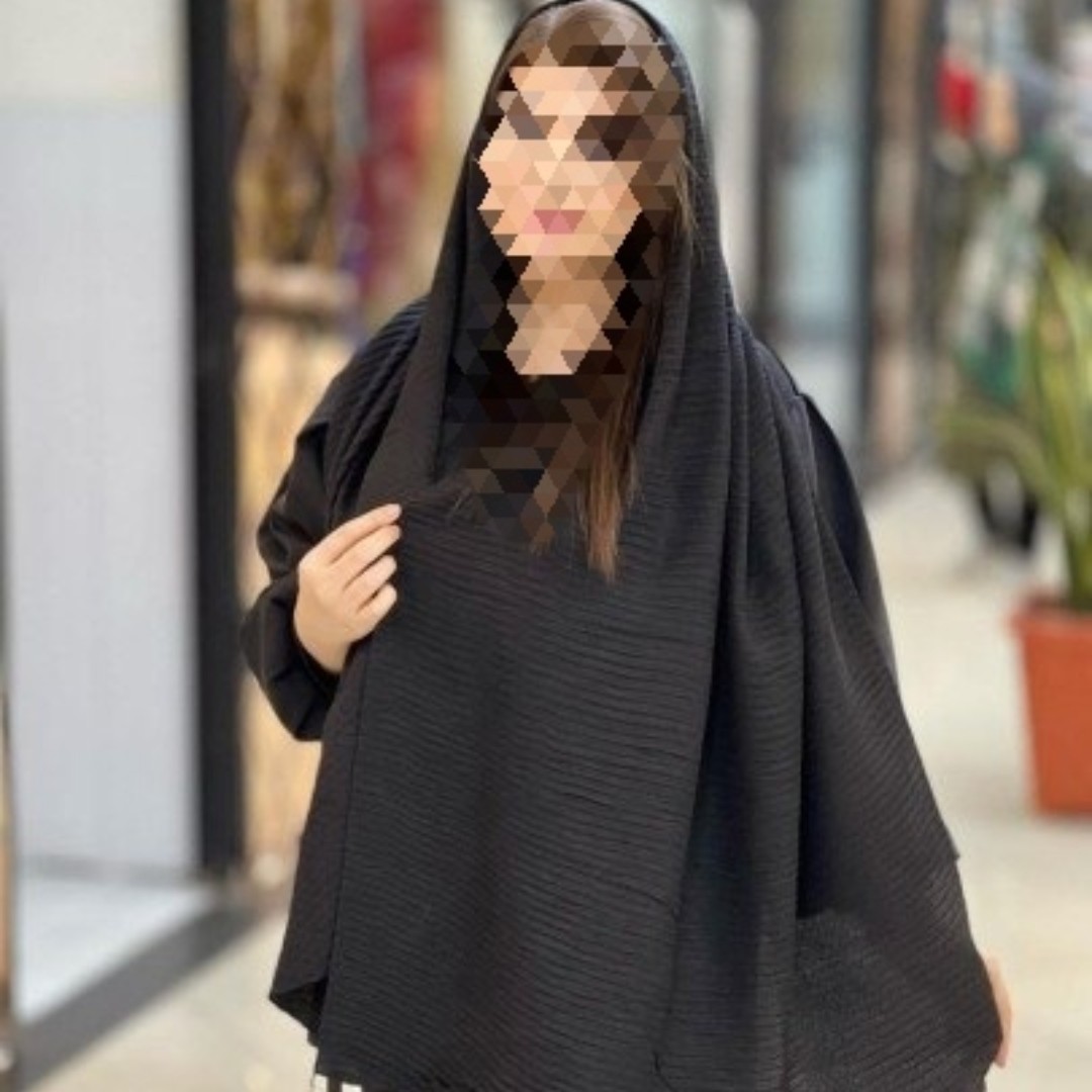 شال نخی پلیسه مشکی تک رنگ منگوله دار جنس اعلا