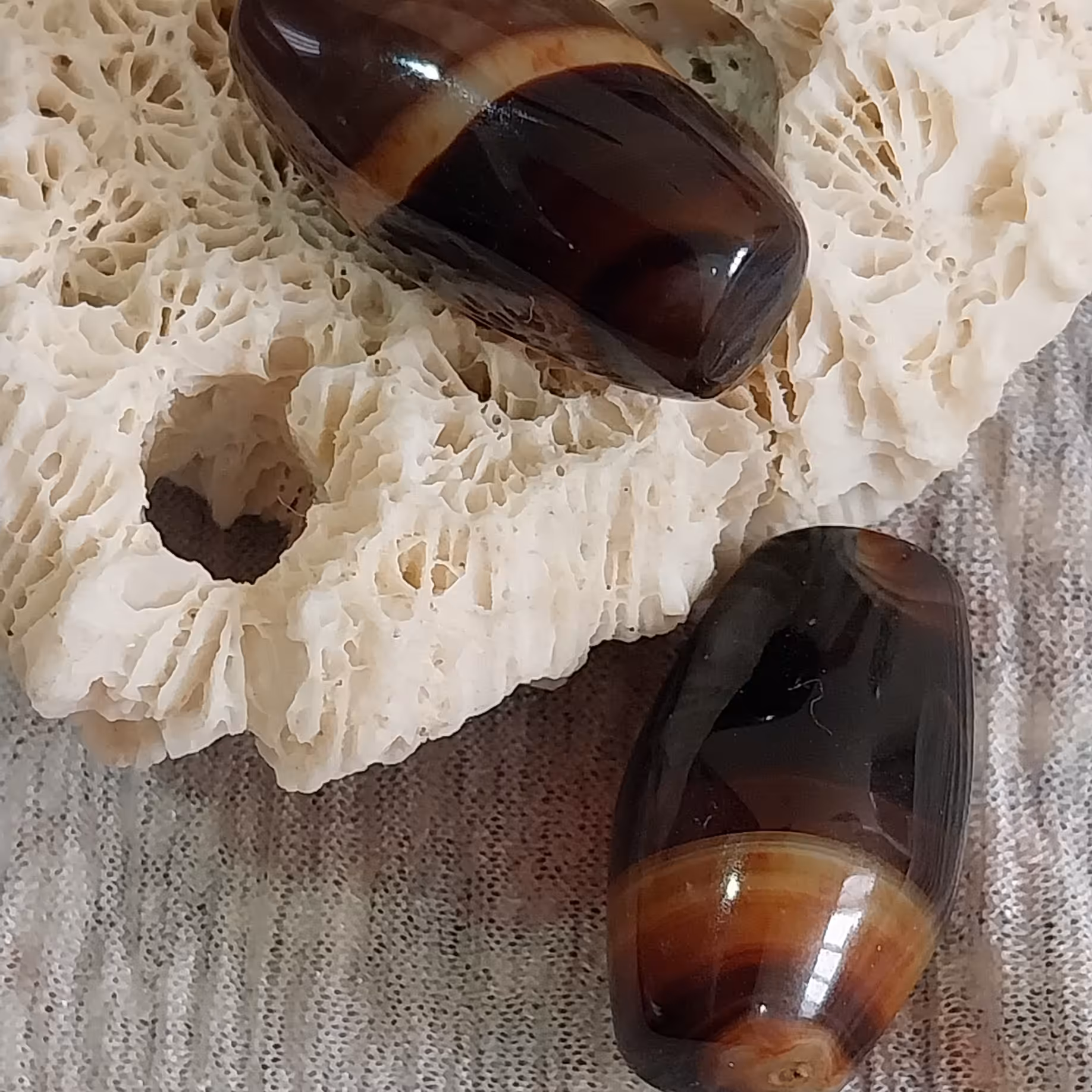 جفت مهره عقیق سلیمانی خوش نقش و رنگ