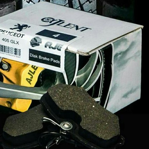 لنت ترمز جلو پژو 206 تیپ 5 برند عاج لنت