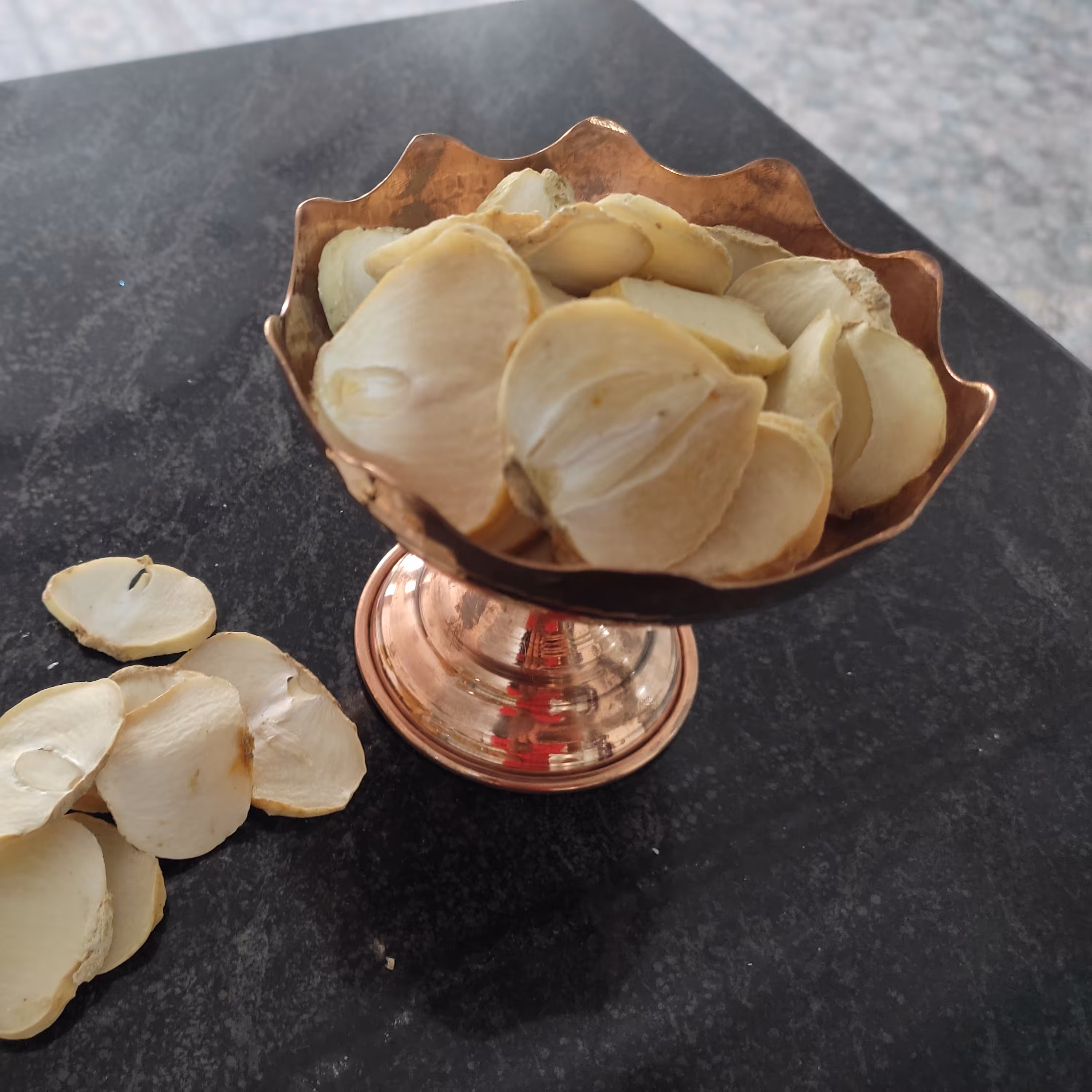 موسیر خشک درجه یک 500 گرمی سفید مناسب برای ادویه  