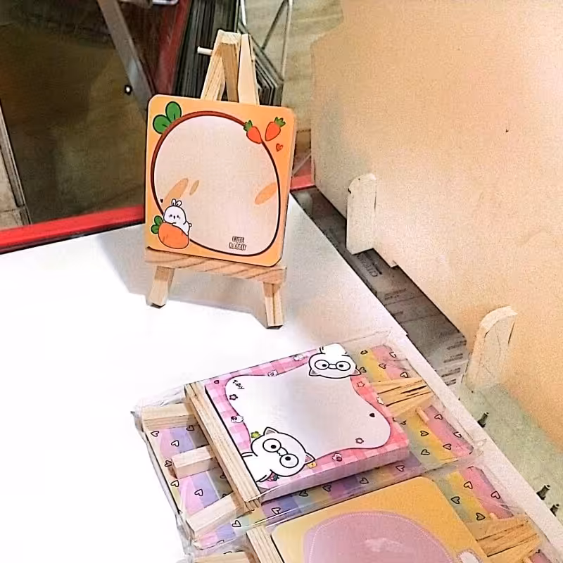 استیک نوت فانتزی 100 برگ
پایه چوبی.4 طرح مختلف.تعداد محدود
95.000 تومان