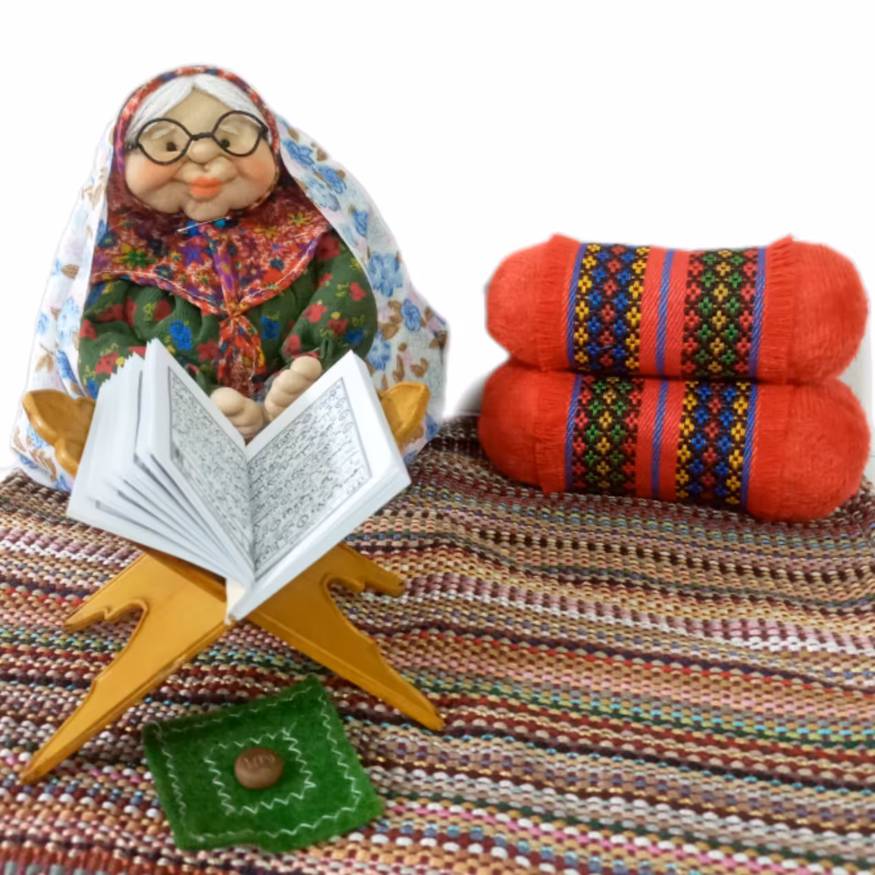 عروسک دستدوز و سنتی خاله خان باجی با وسایل  تصویر