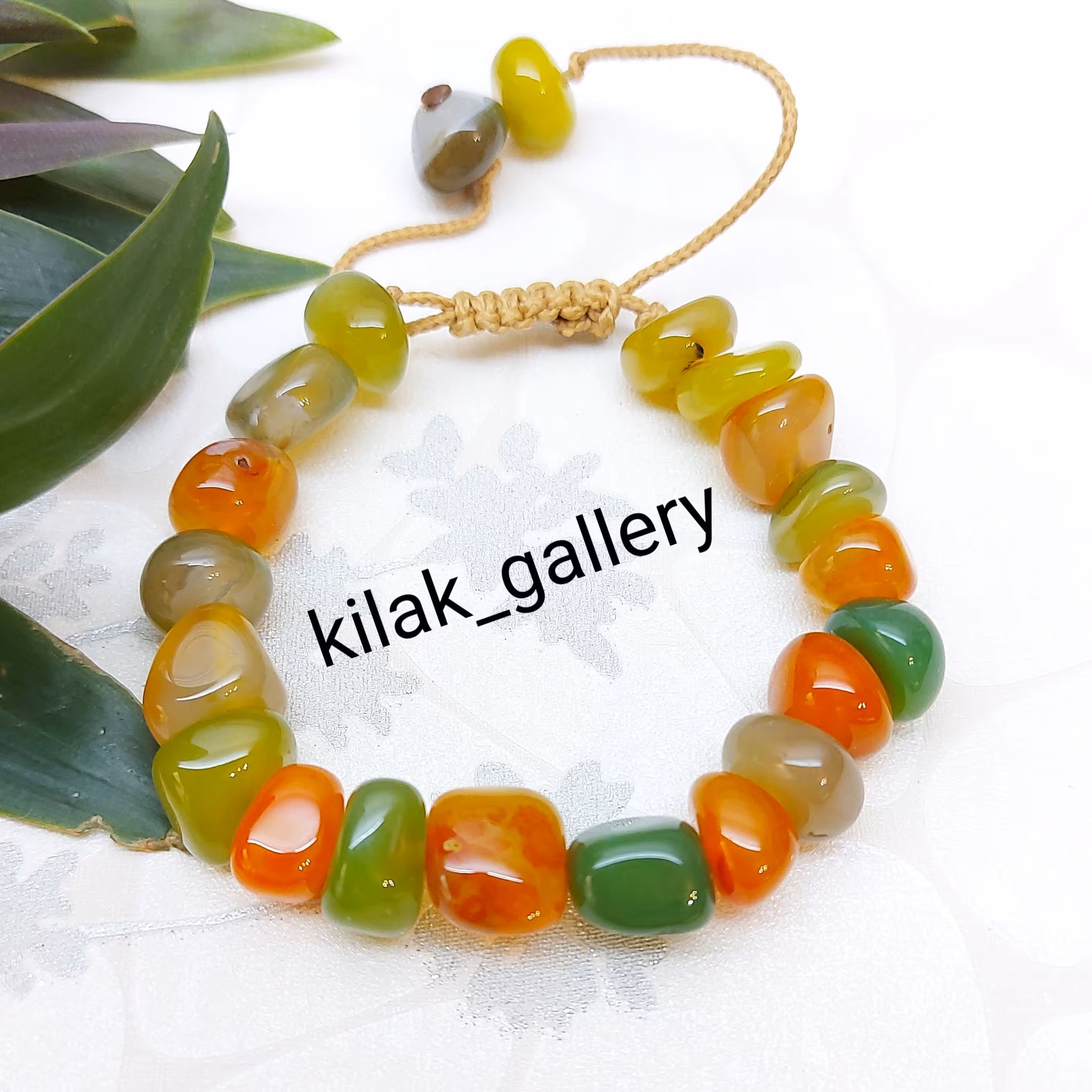 دستبند عقیق نامنظم رنگی 