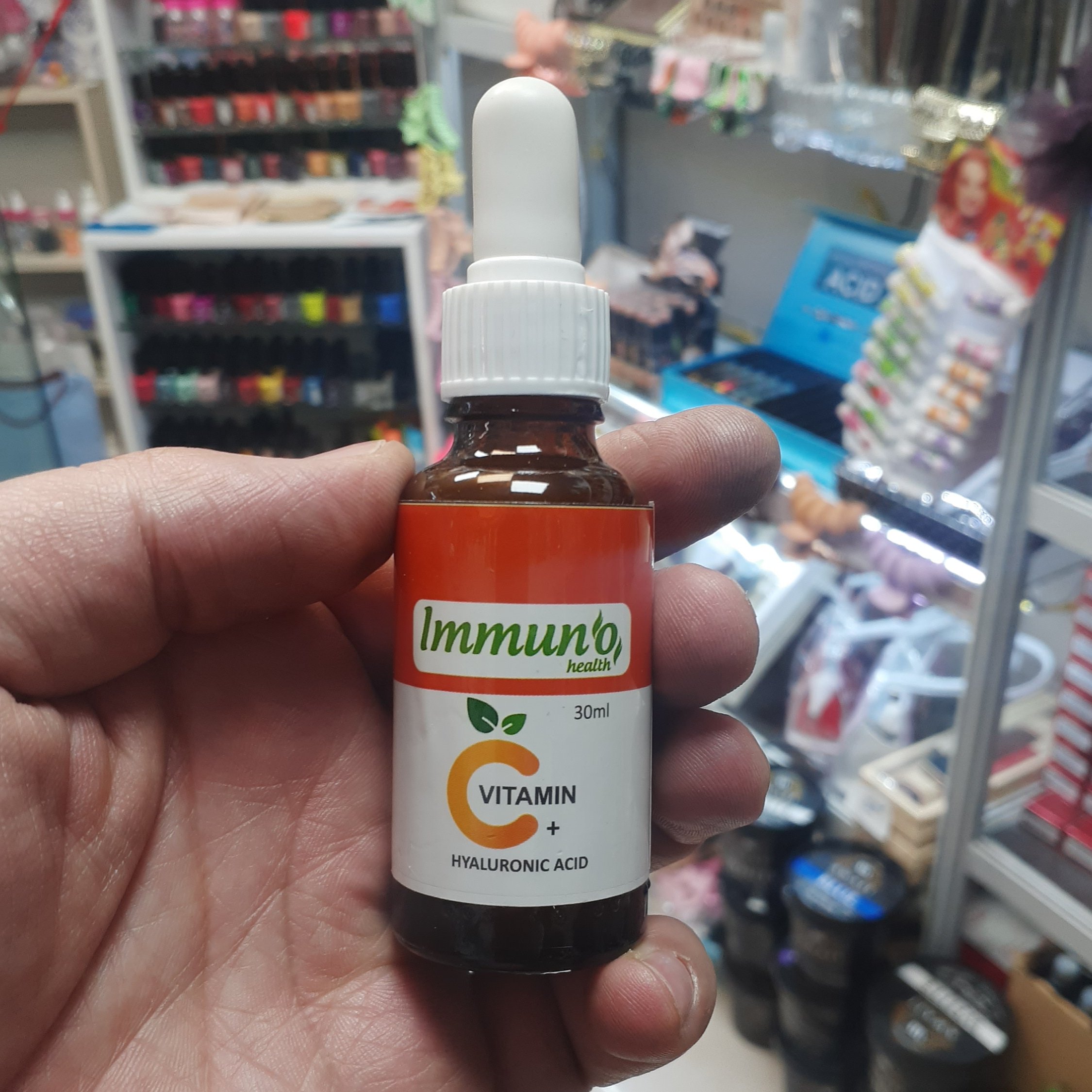 سرم روشن کننده و مرطوب کننده