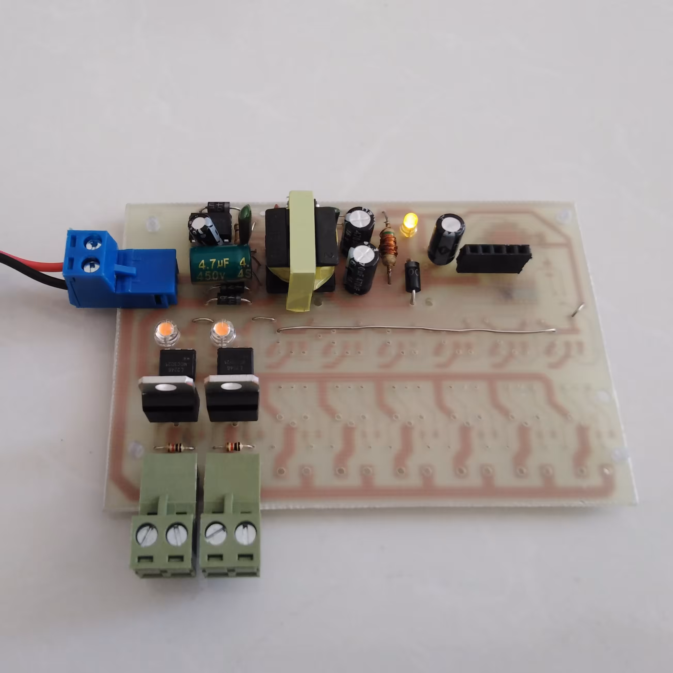 فلاشر  220 ولت 2 کانال با تغذیه ی داخلی