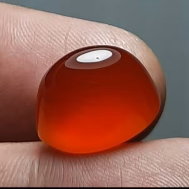 نگین عقیق پرتقالی تیره معدنی آبدار