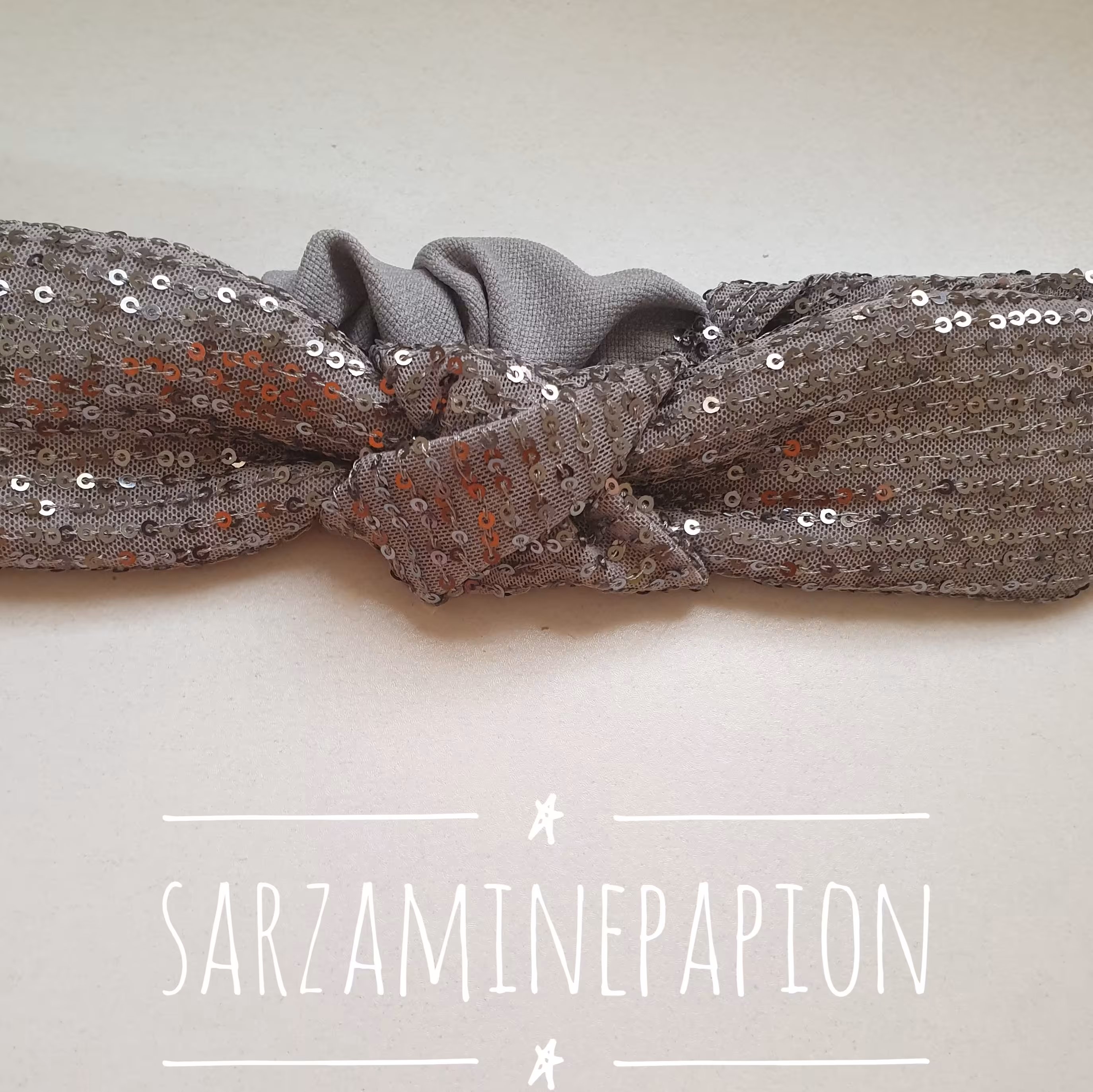 هدبند پولکدوزی تک رنگ