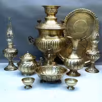 سماور استکانی  عدسی برنجی زغالی خط دار با ست کامل 