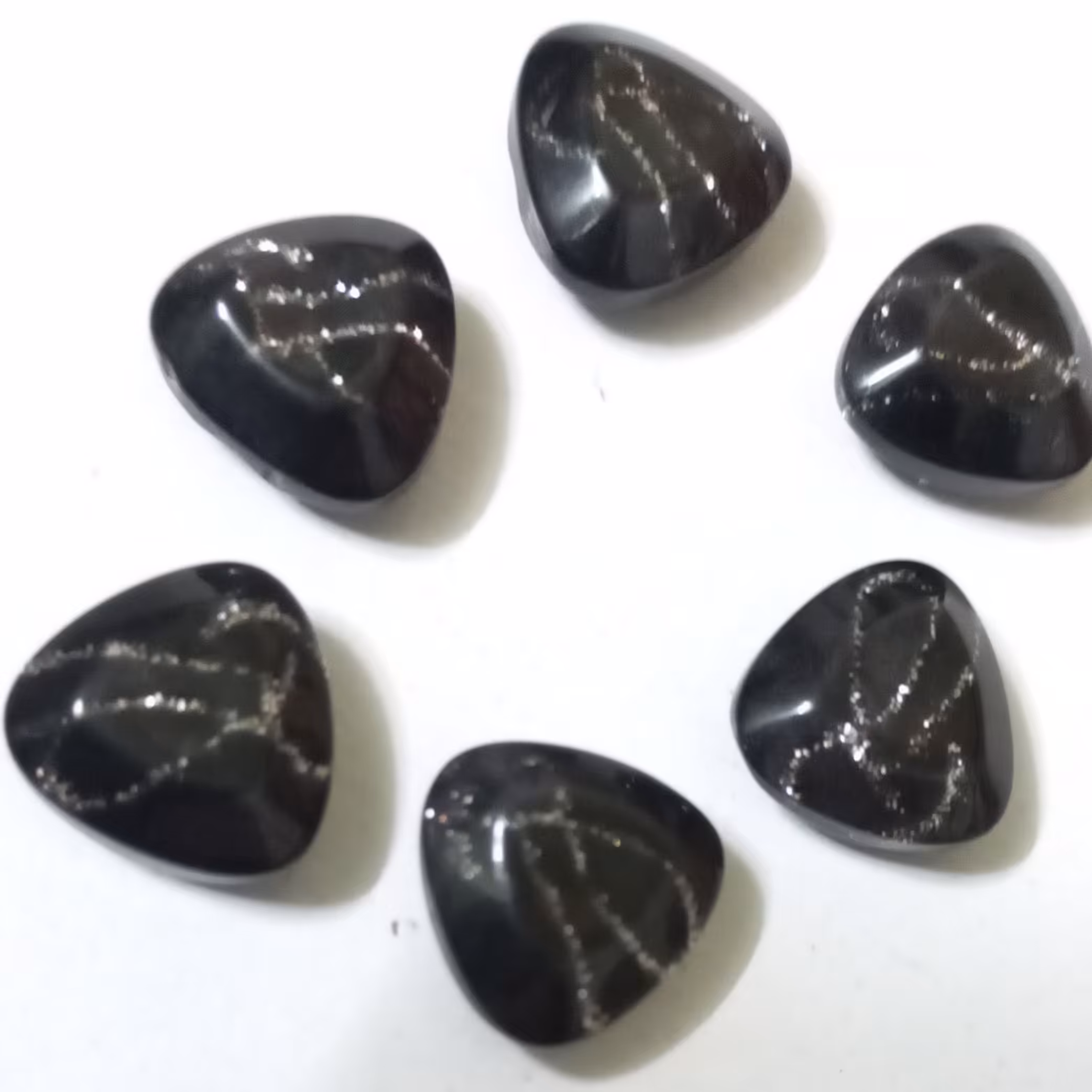 دکمه مثلثی 6 تایی