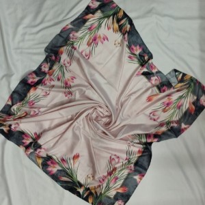 روسری ساتن دور دوخت