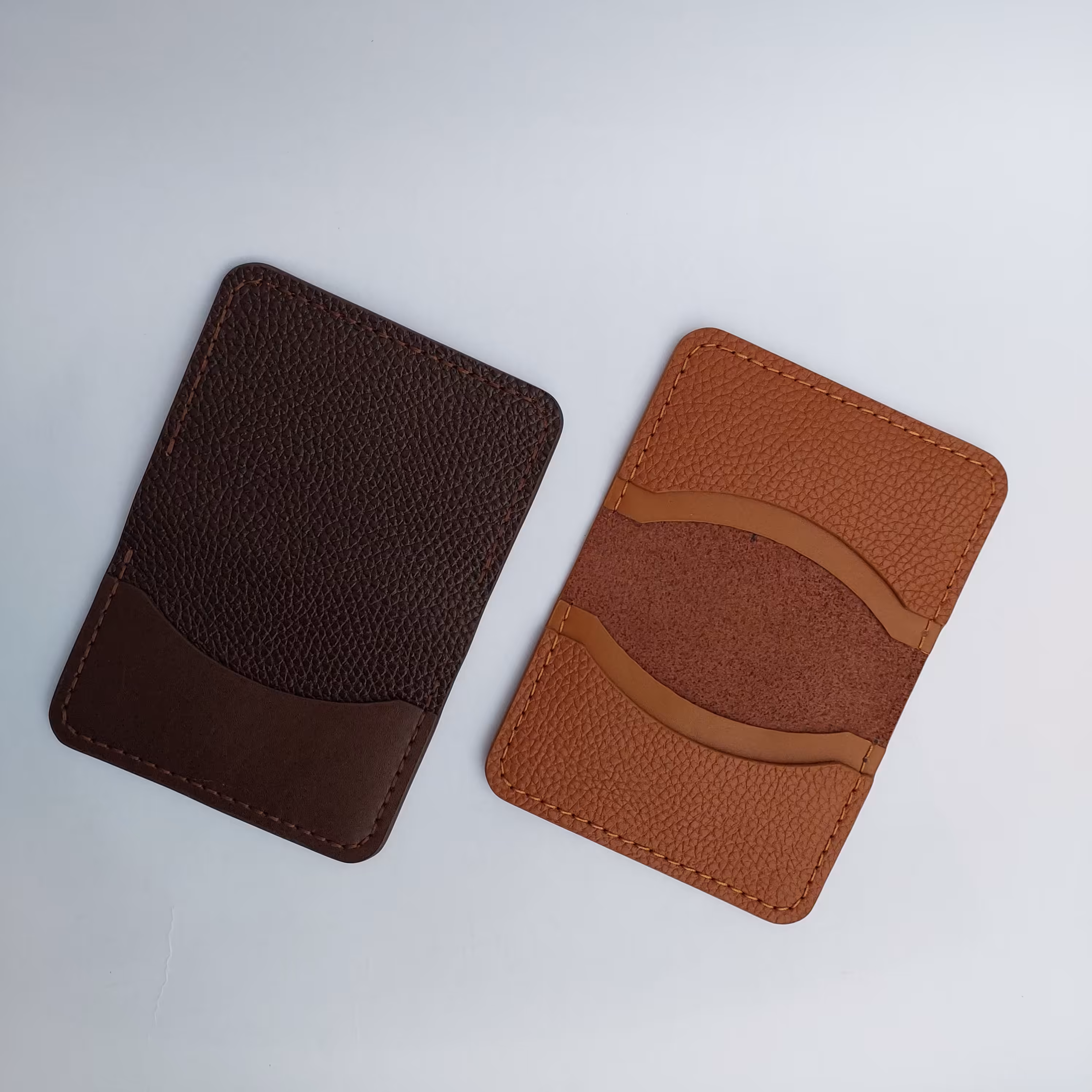 جاکارتی چرمی