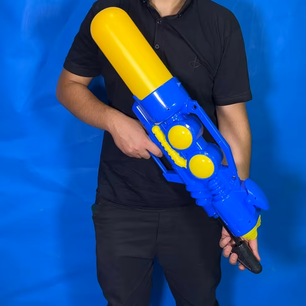 تفنگ آب پاش اسباب بازی آبپاش