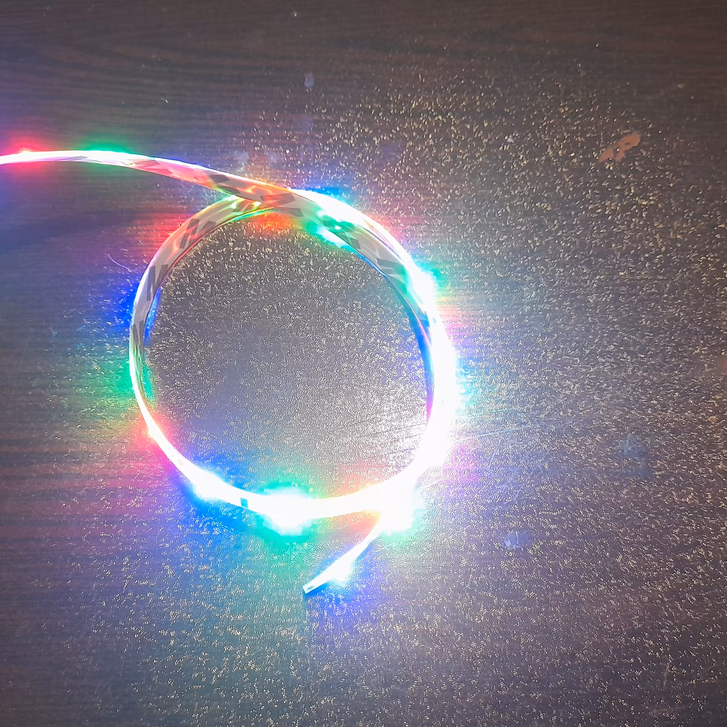 چراغ لیزری هفت رنگ پشت چسبدار(طول 45سانتی متر)