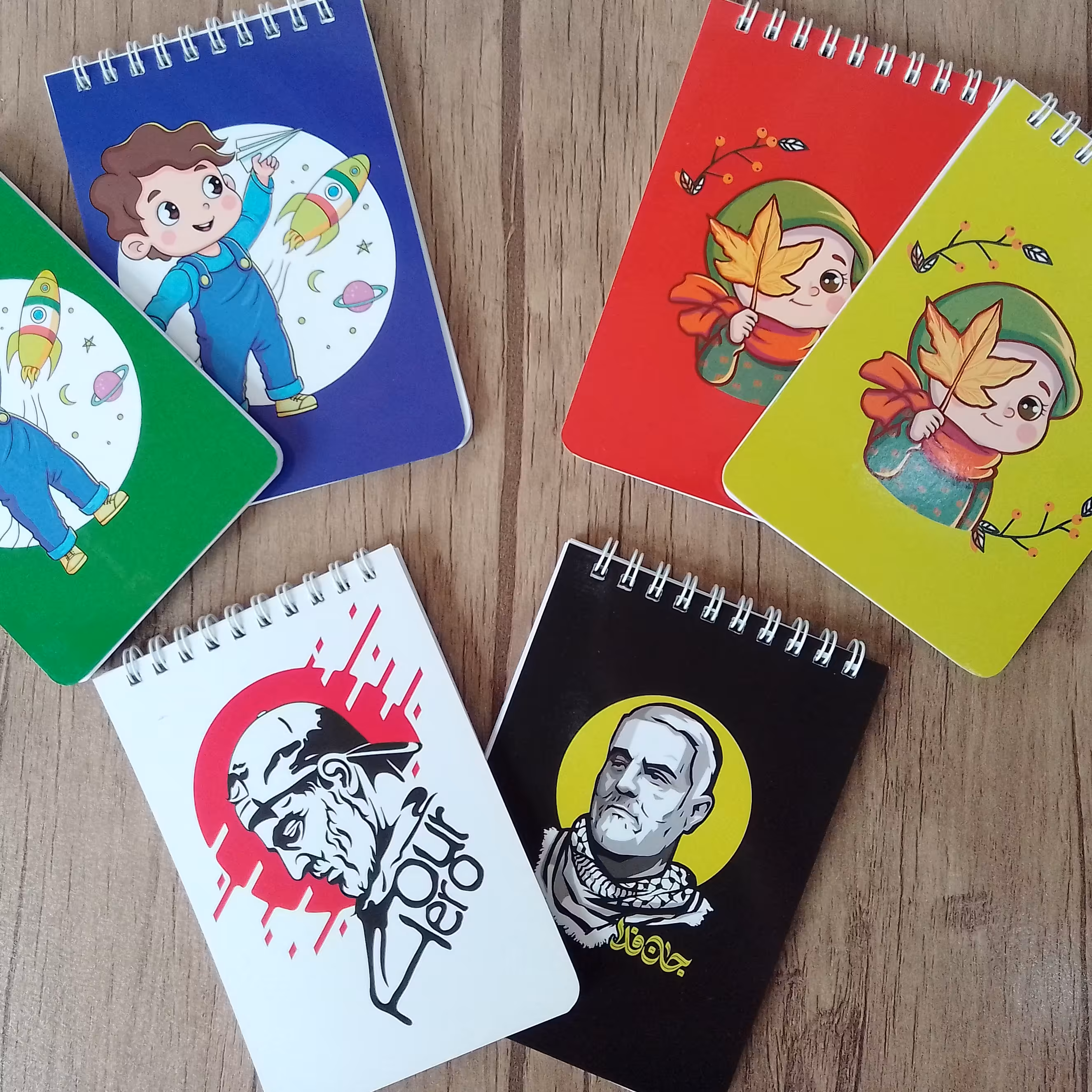 بسته عمده 30 عددی دفترچه نقاشی  10 در 14 سانت 50 برگ جلد گلاسه 300 گرم طرح های مختلف