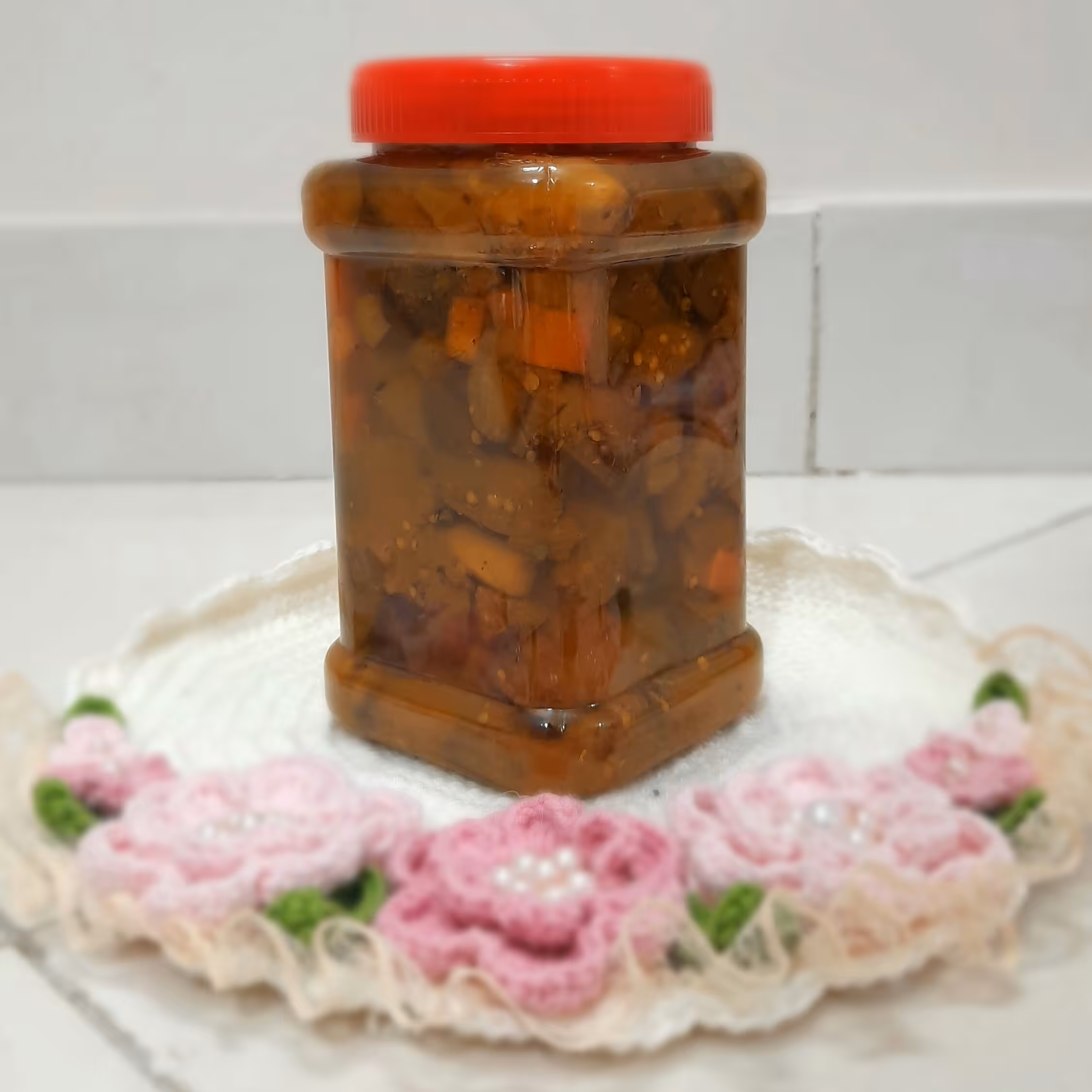 ترشی بادمجون سیّدخندان - 700 گرم - ادویه ویژه - درجه یک - ارسال رایگان