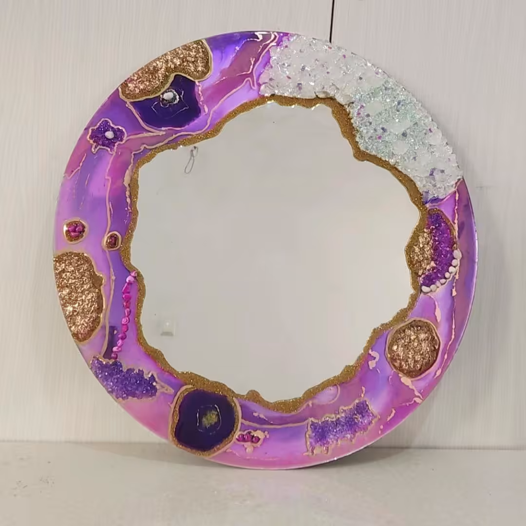 آینه طراحی شده با رزین