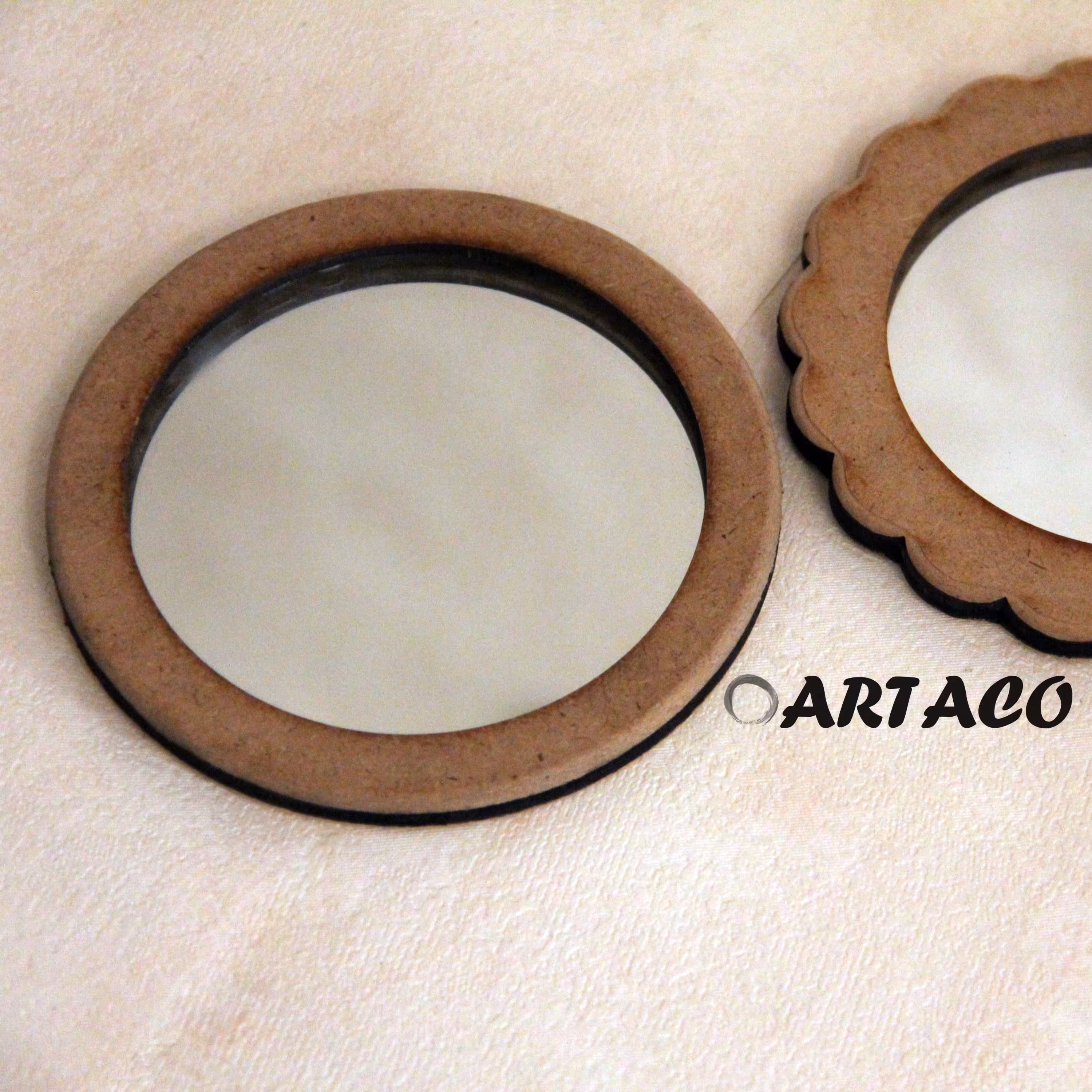 آیینه جیبی گرد