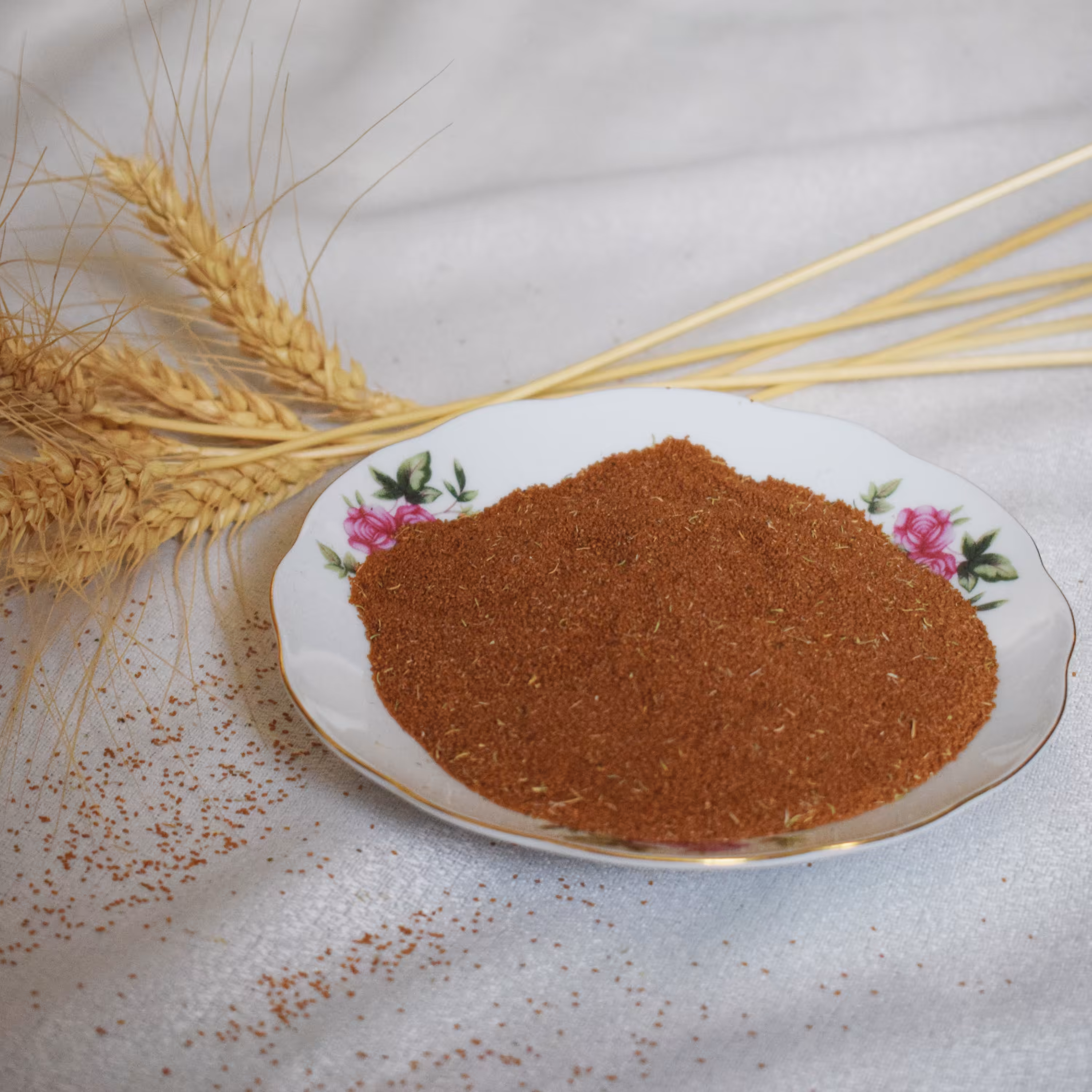 خاکشیر  وحشی امسال تازه تازه بسته (100) گرمی پاک شده و تمیز 