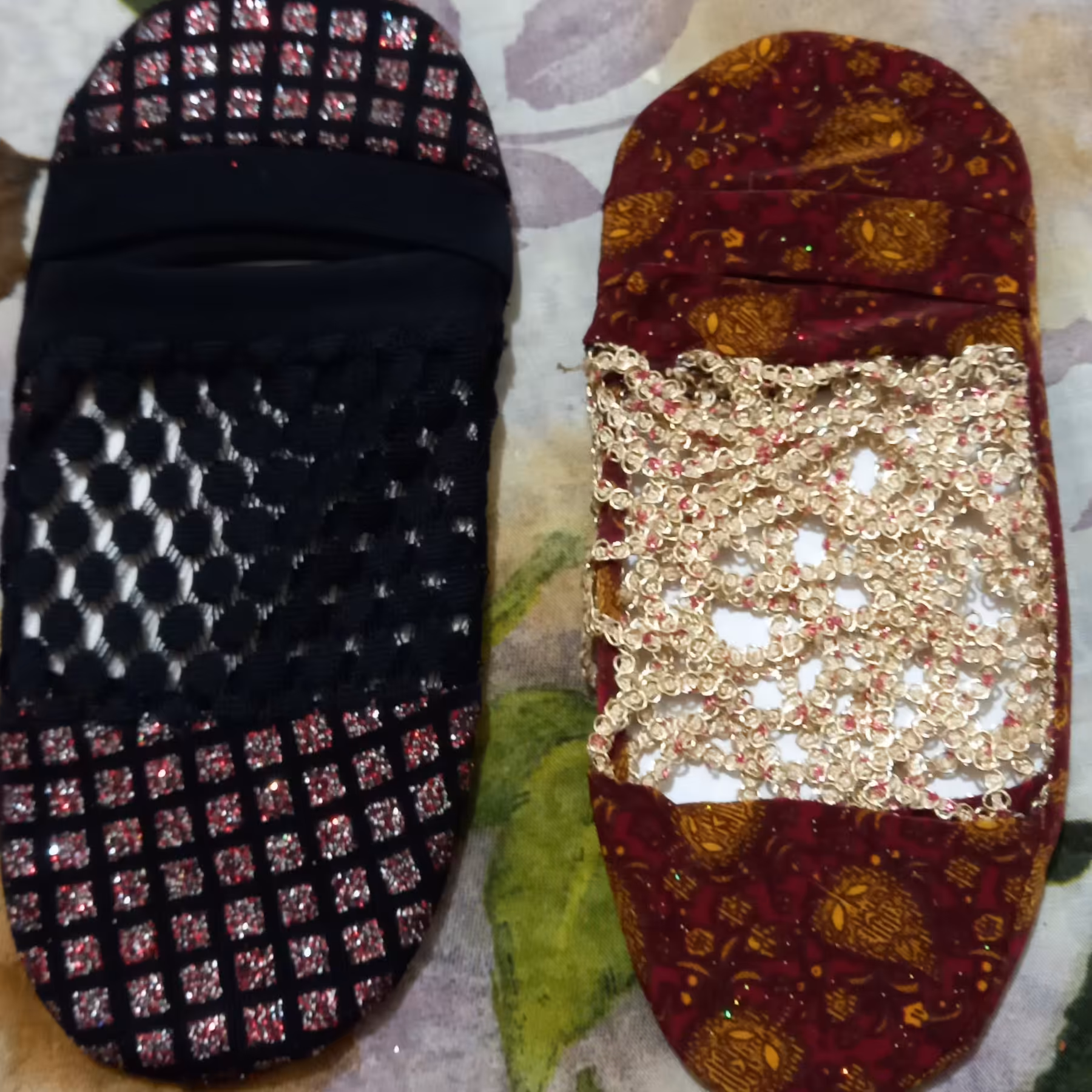 جوراب های رو فرشی  بسیار زیبا در  رنگ ها وطرح های ناز