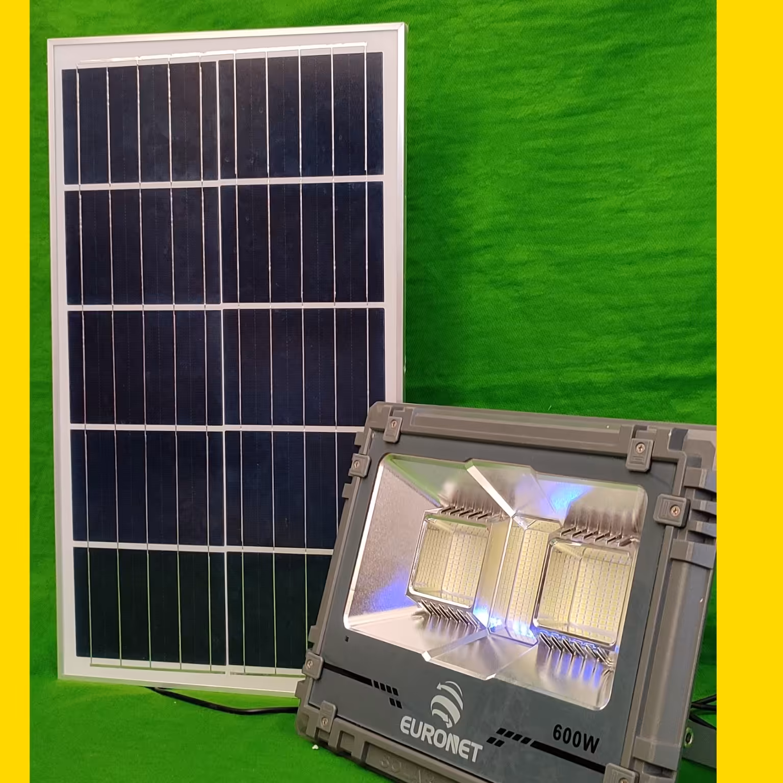 پرژکتور خورشیدی 