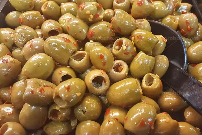 عکس زیتون پرورده | گرافیک با طعم تربچه