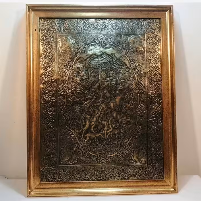  قلمزنی برنجی دیوارکوب قلم زنی برنج سینی دکوری تزیینی تزئینی دیوار کوب خاص شیک جهیزیه کادو هدیه مجمع قاب تابلو زیبا دیس