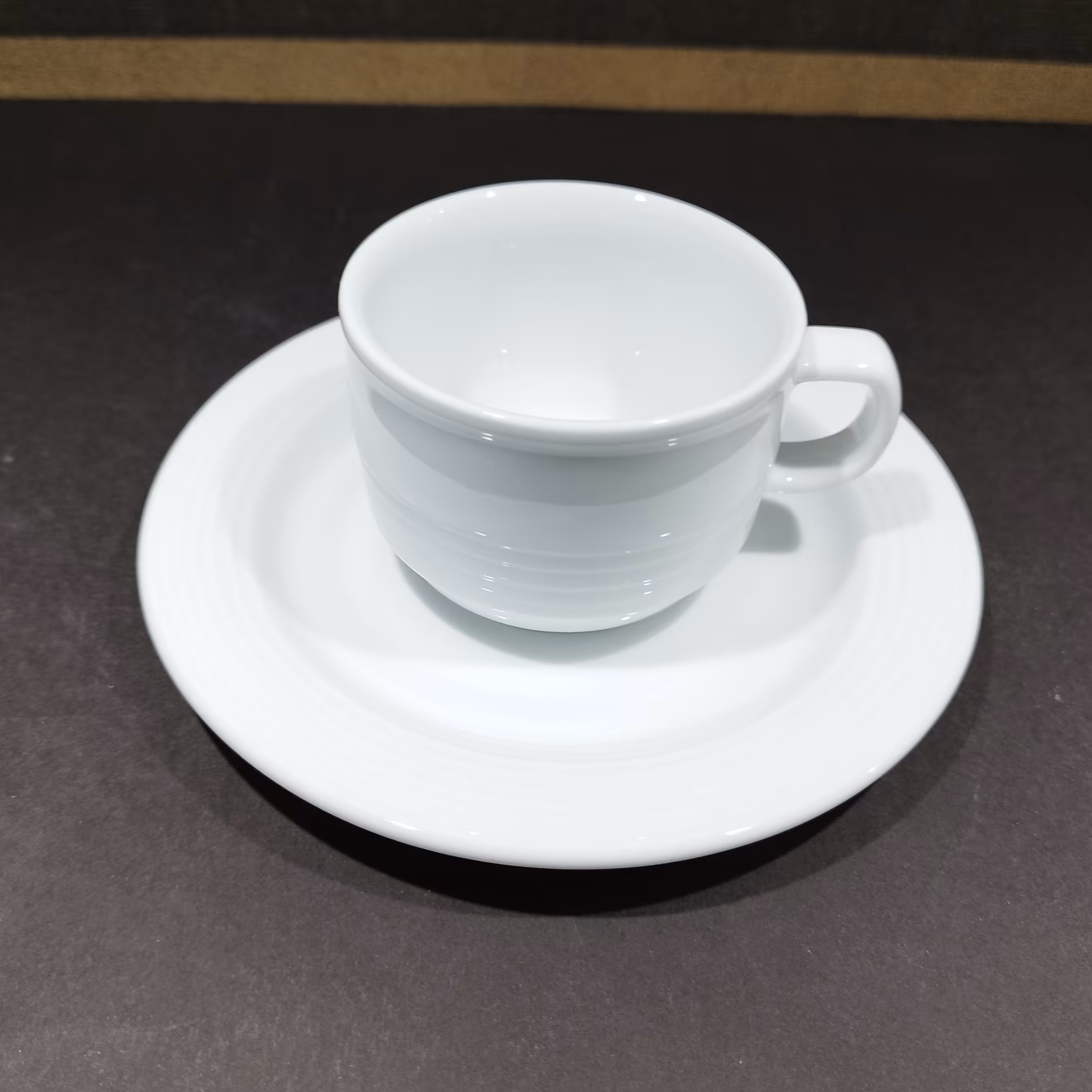 نعلبکی هتلی زرین - نعلبکی چینی زرین - ارسال بصورت پس کرایه