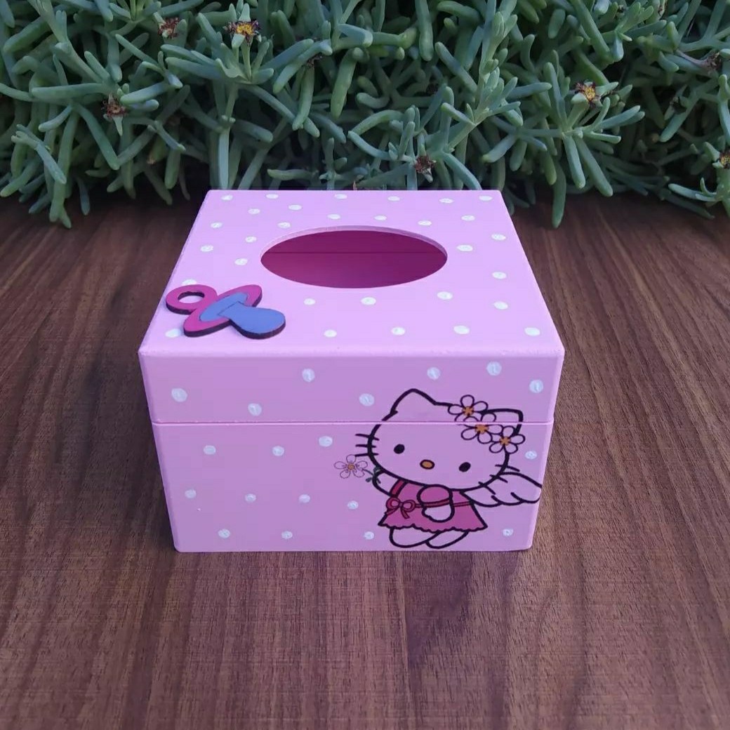 جادستمالی فانتزی دخترونه مناسب برای سیسمونی اتاق کودک رنگ صورتی دارای ابعاد 15در 15 ارتفاع 9