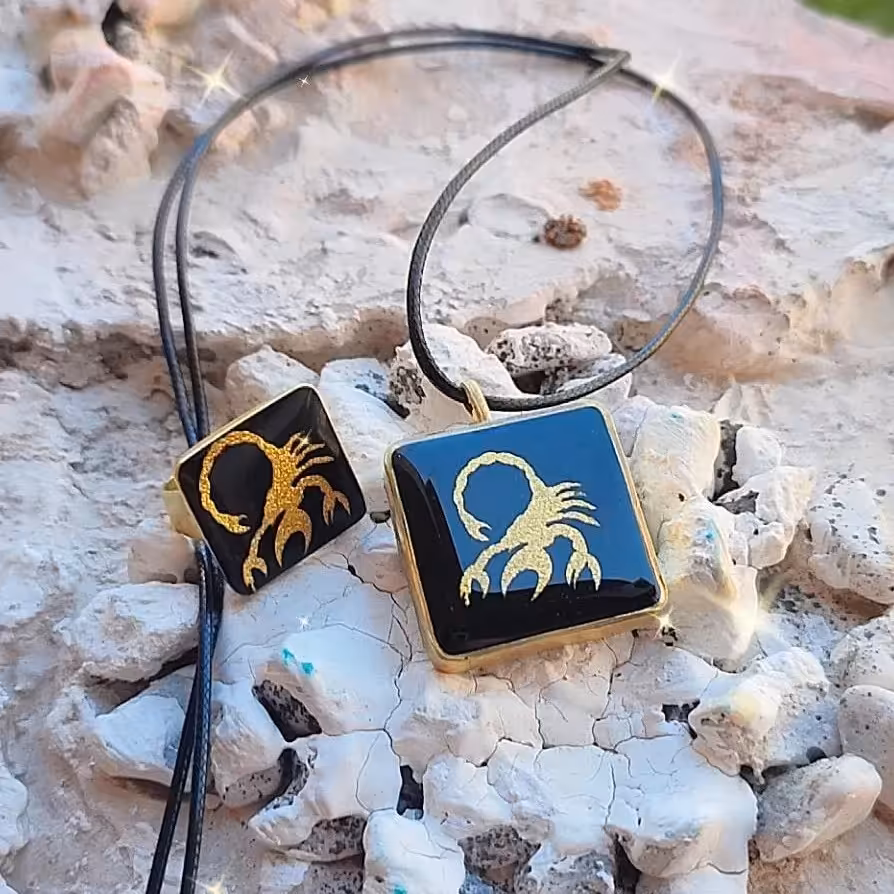 گردنبند و انگشتر