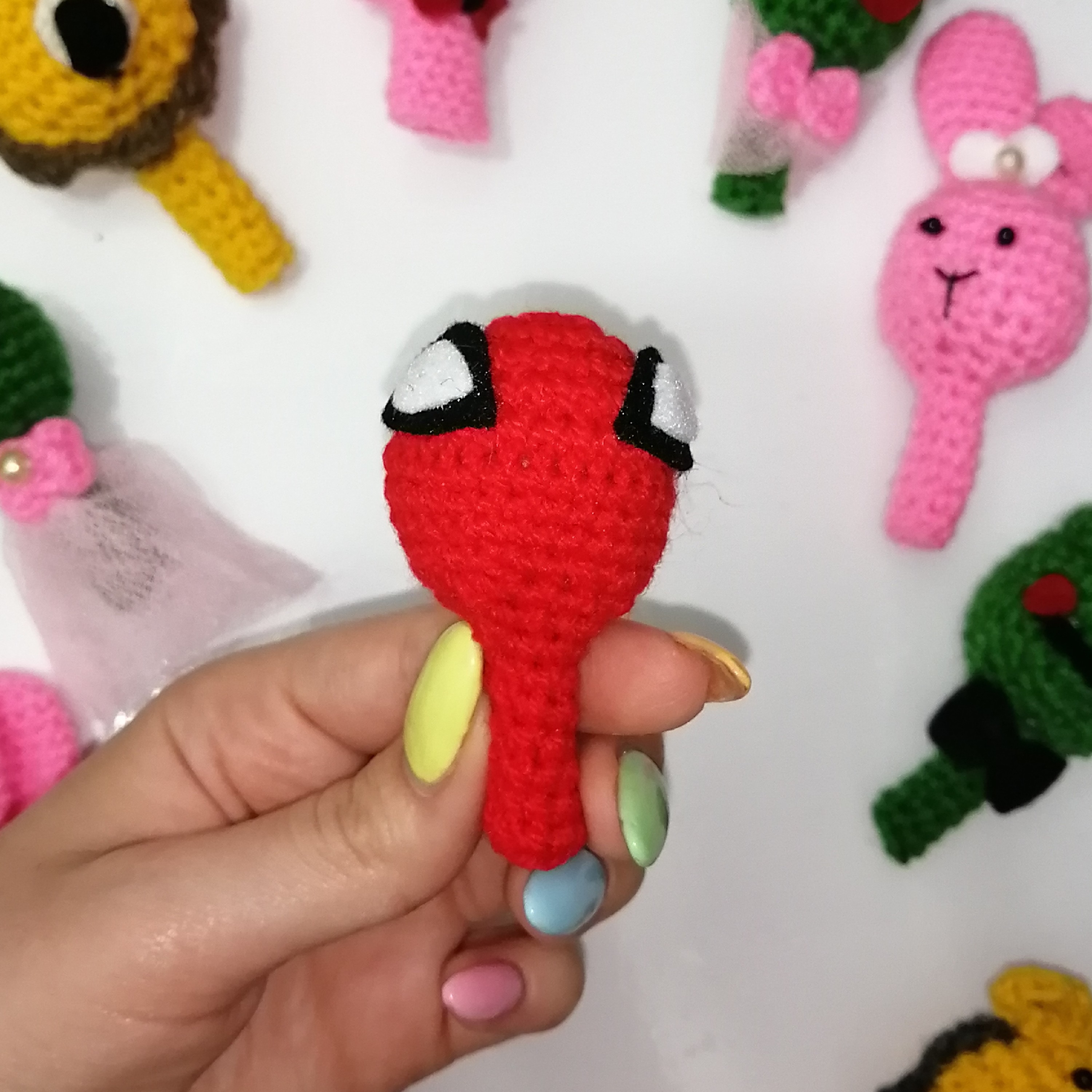 سرمدادی سرمدادی بافتنی دست بافت طرح مرد عنکبوتی