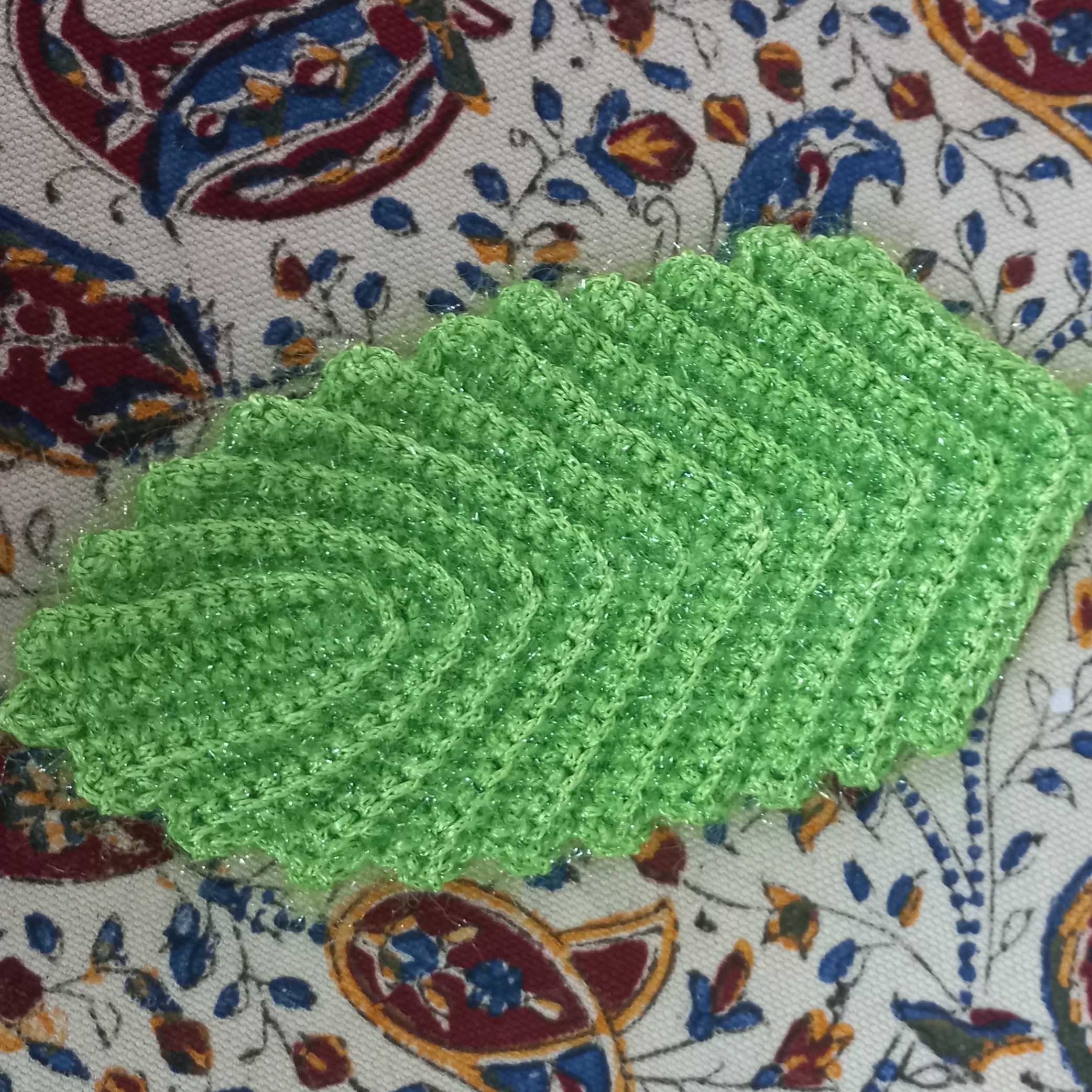 اسکاج بافتنی برگ