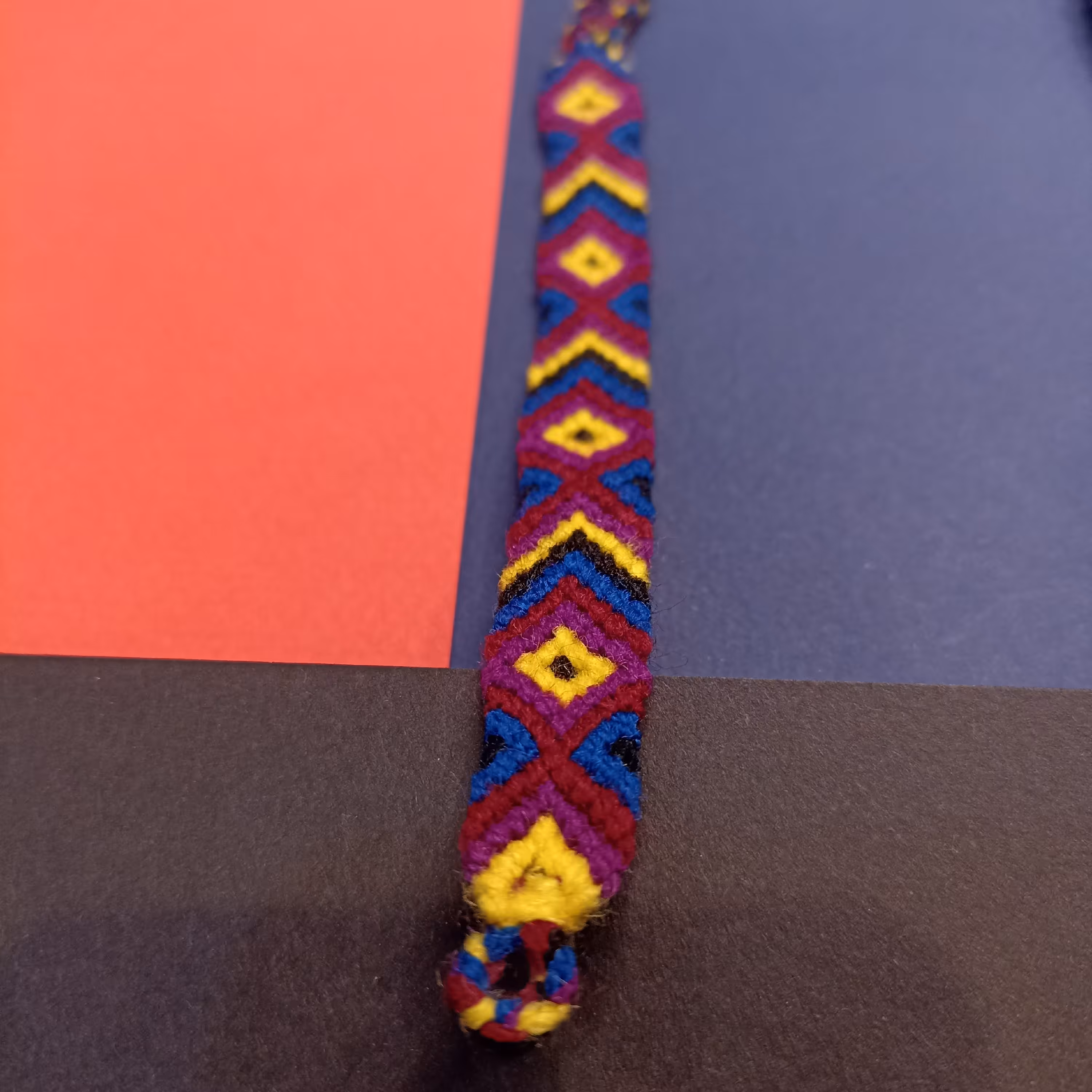 دستبند بافت کد210