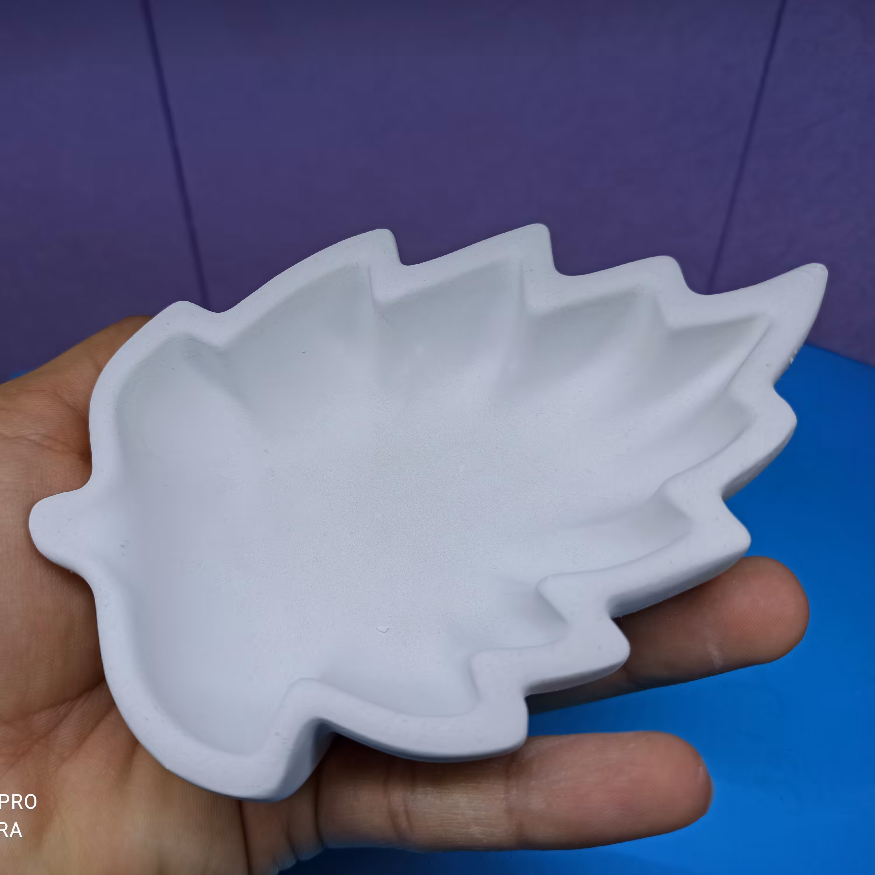 بیس خام ظرف هفتسین سنگی طرح برگ گود ، ظرف هفت سین مدل برگ ، برگ سنگی ، برگ بتنی ، ظرف برگ ، شات شمع برگ گود ، آجیل خوری 