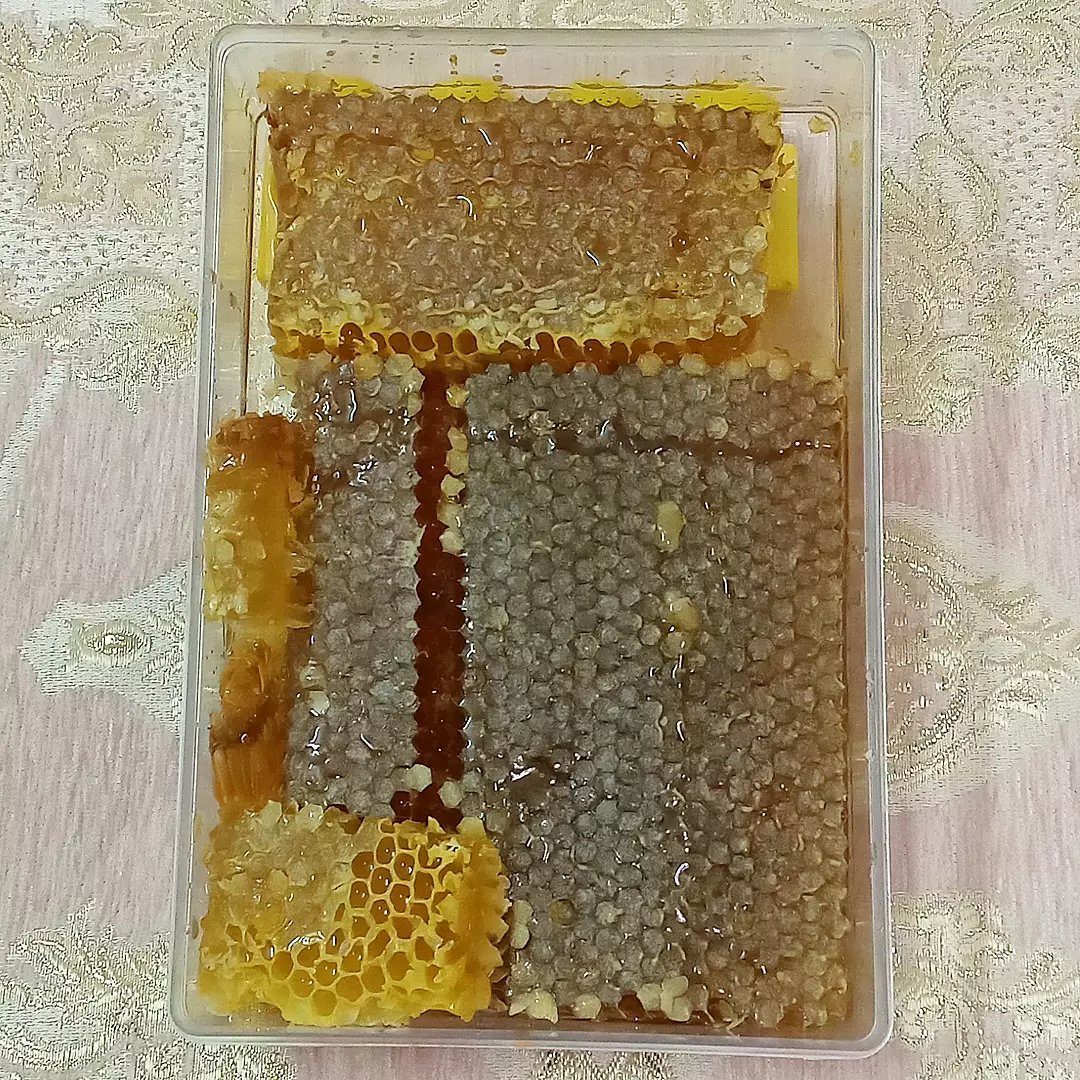 عسل طبیعی درجه یک در بسته بندیهای کریستالی