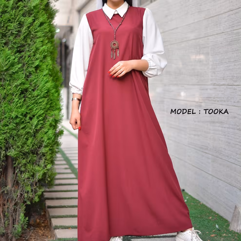 سه تیکه شامل پیراهن کمربند و گردنبند